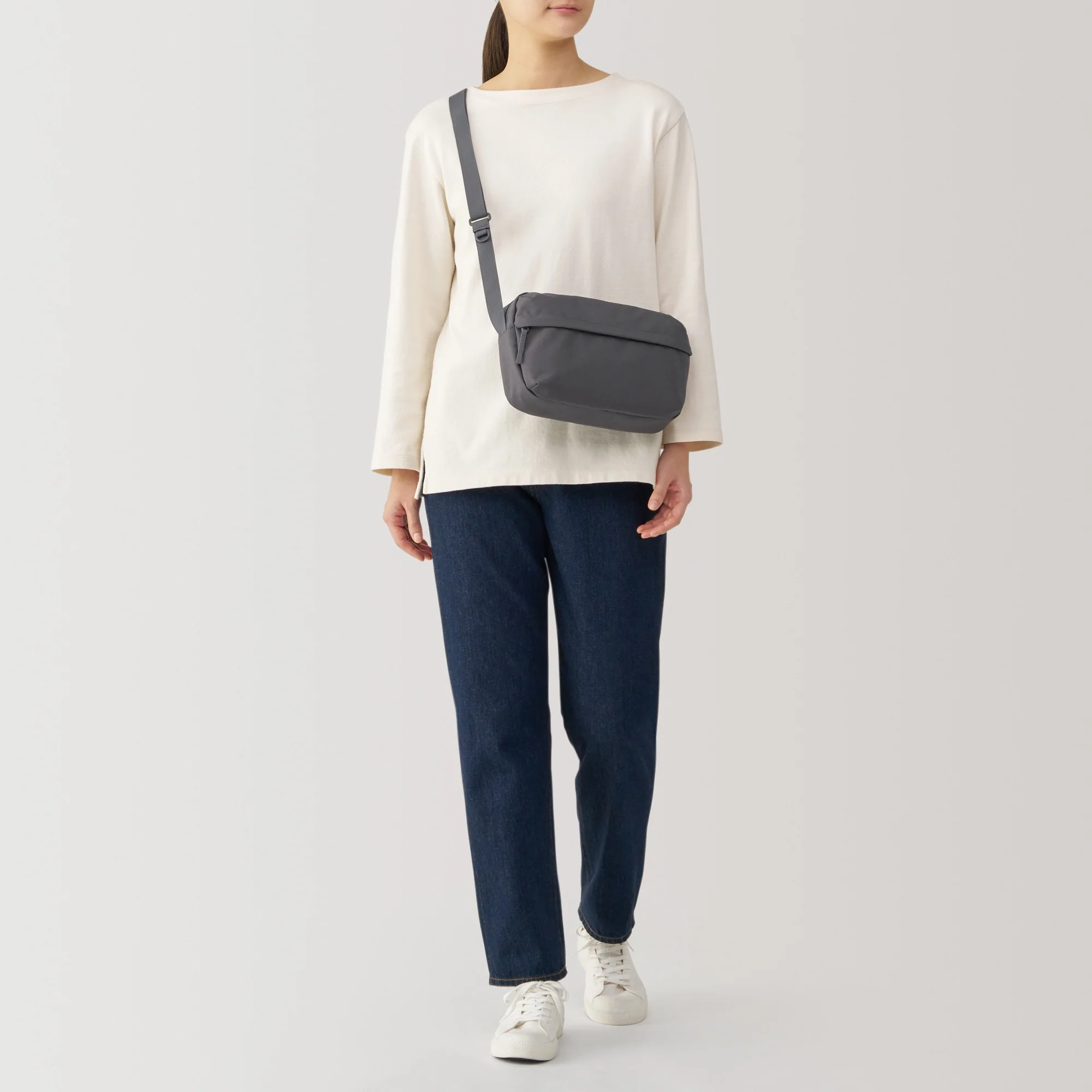 Water Repellent Shoulder Bag - Image 11