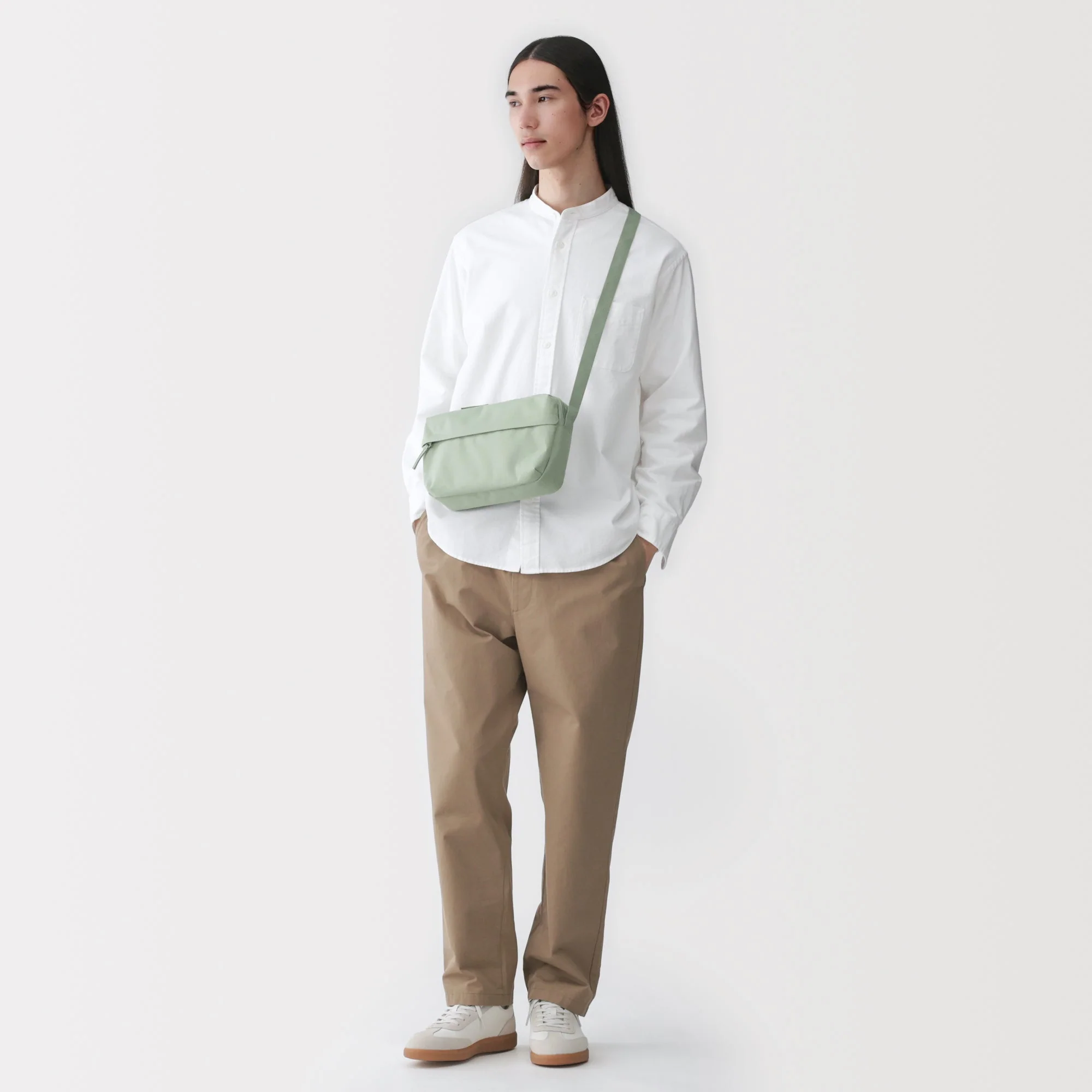 Water Repellent Shoulder Bag - Image 13