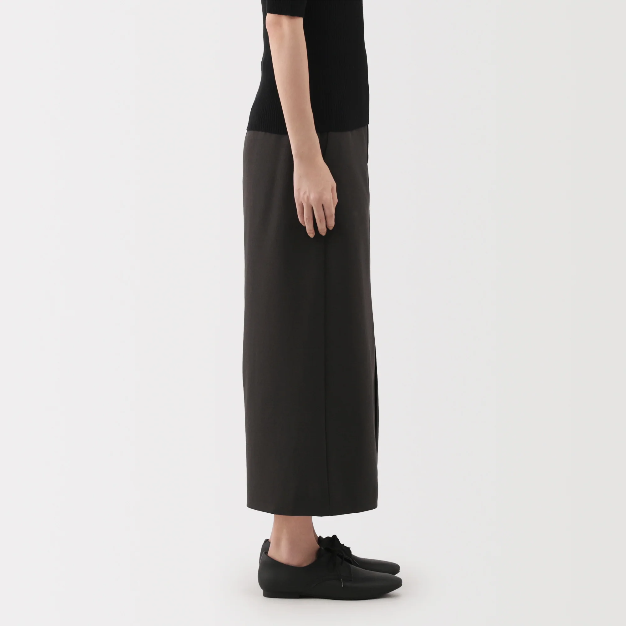 Water Repellent Straight Skirt - Image 28
