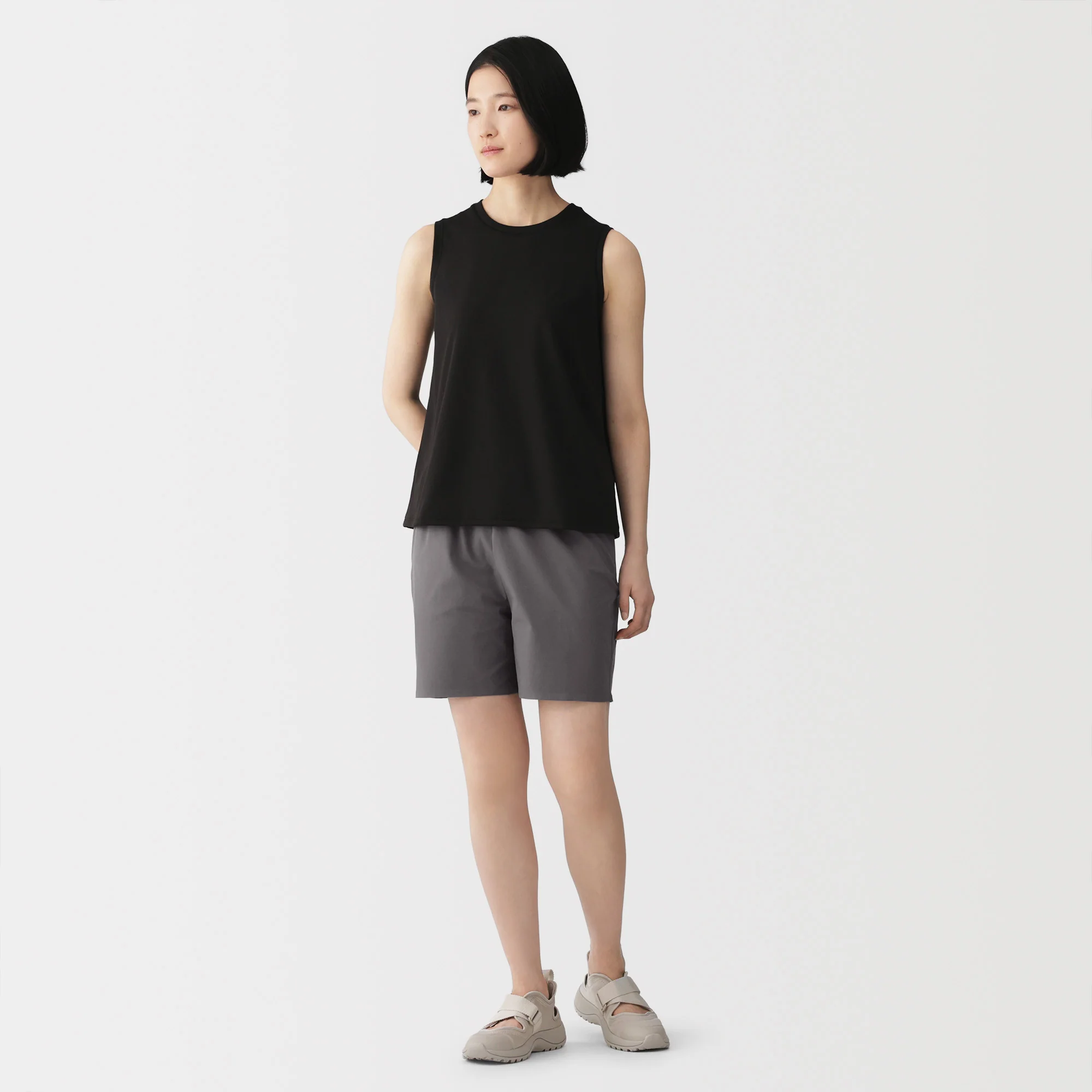 Water Repellent Stretch Shorts - Image 4