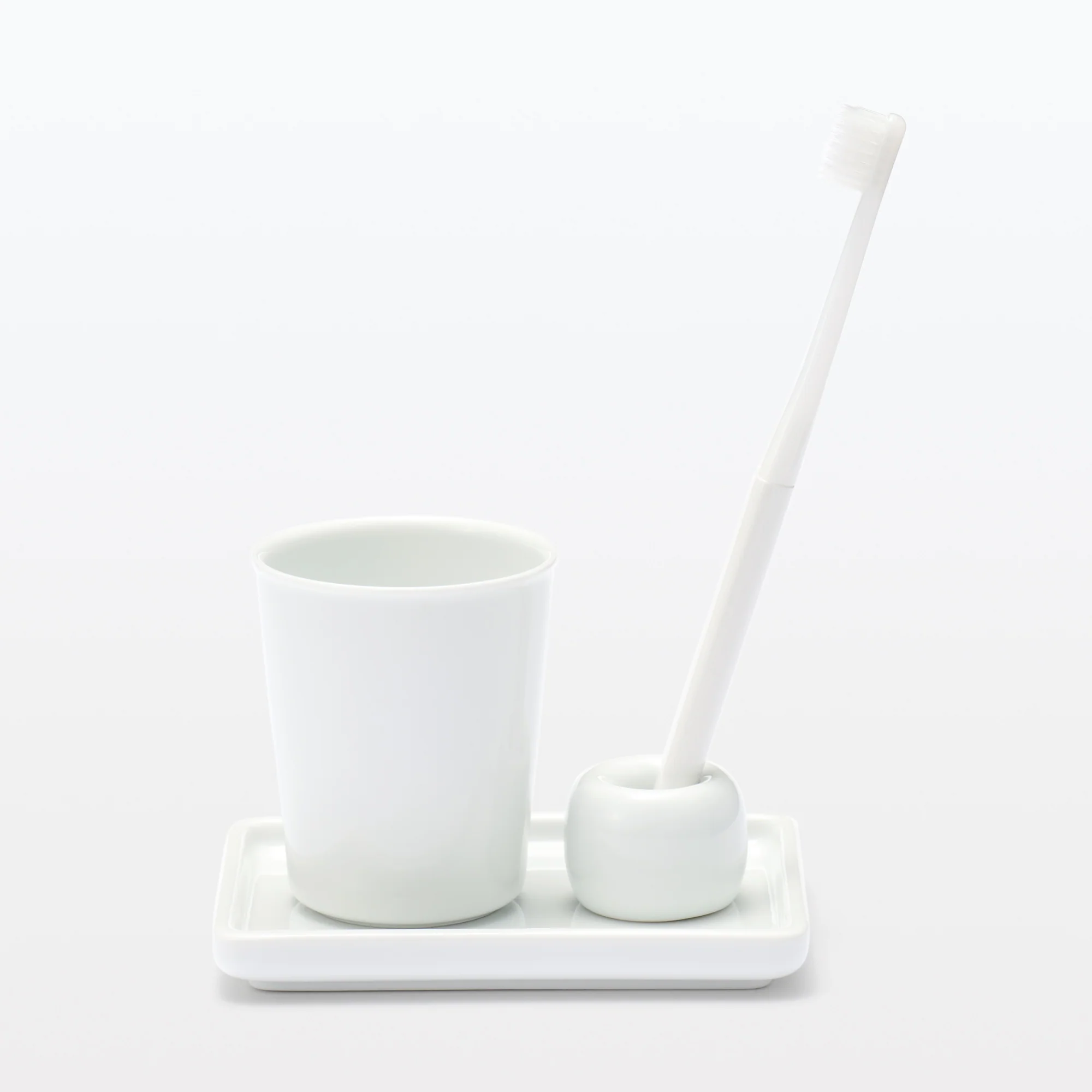 White Porcelain Gargle Cup - Image 4
