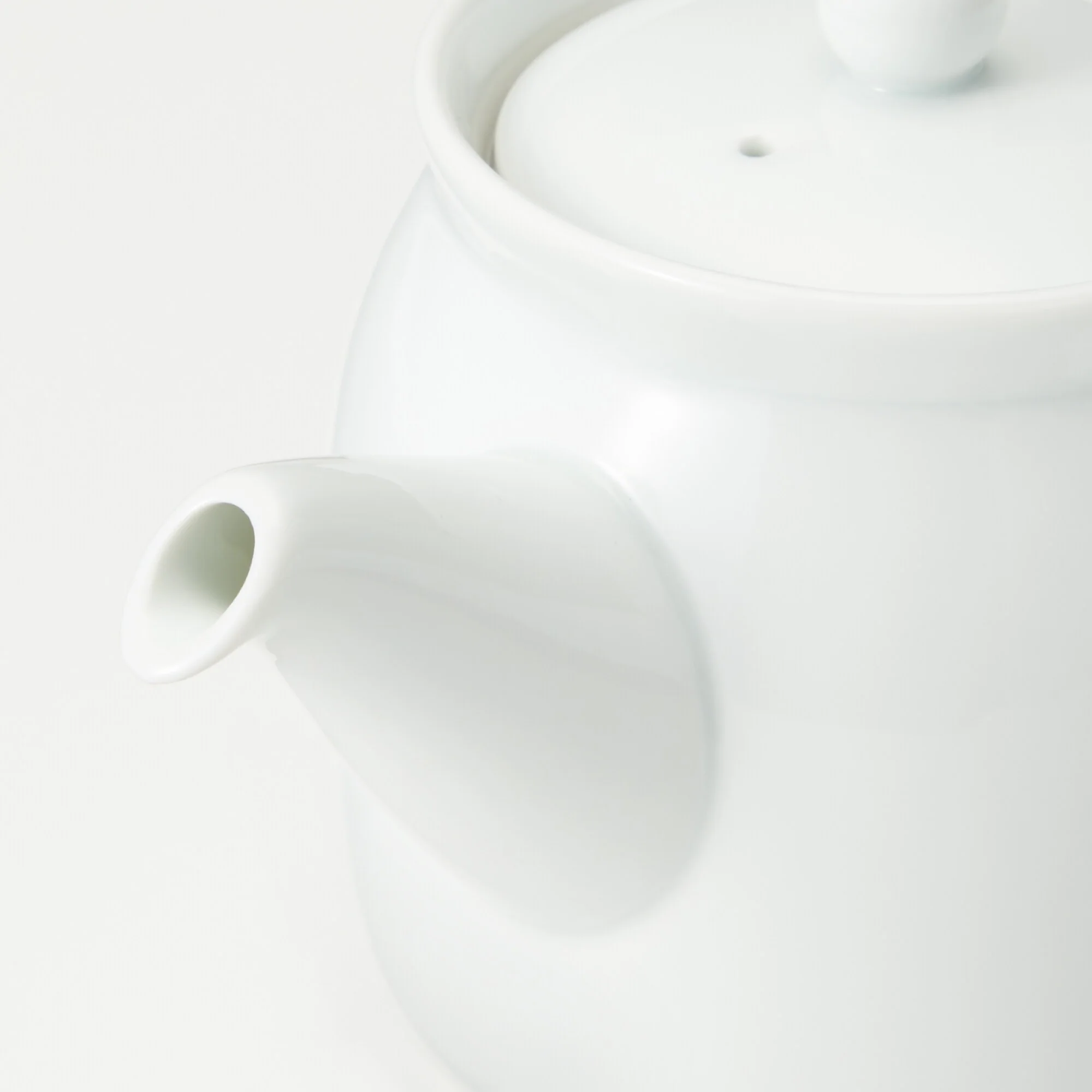 White Porcelain Tea Pot - Image 3