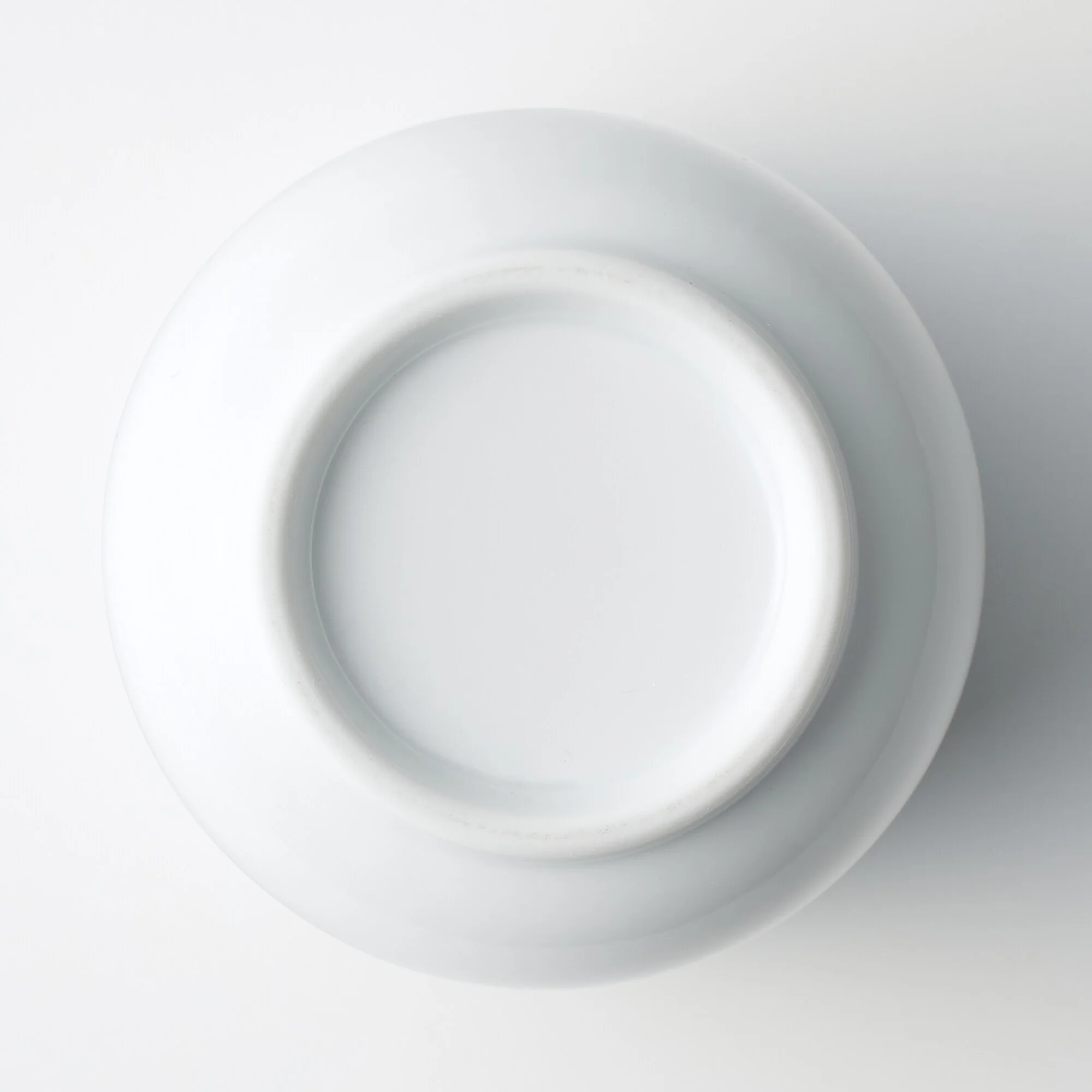 White Porcelain Yunomi Teacup - Image 4