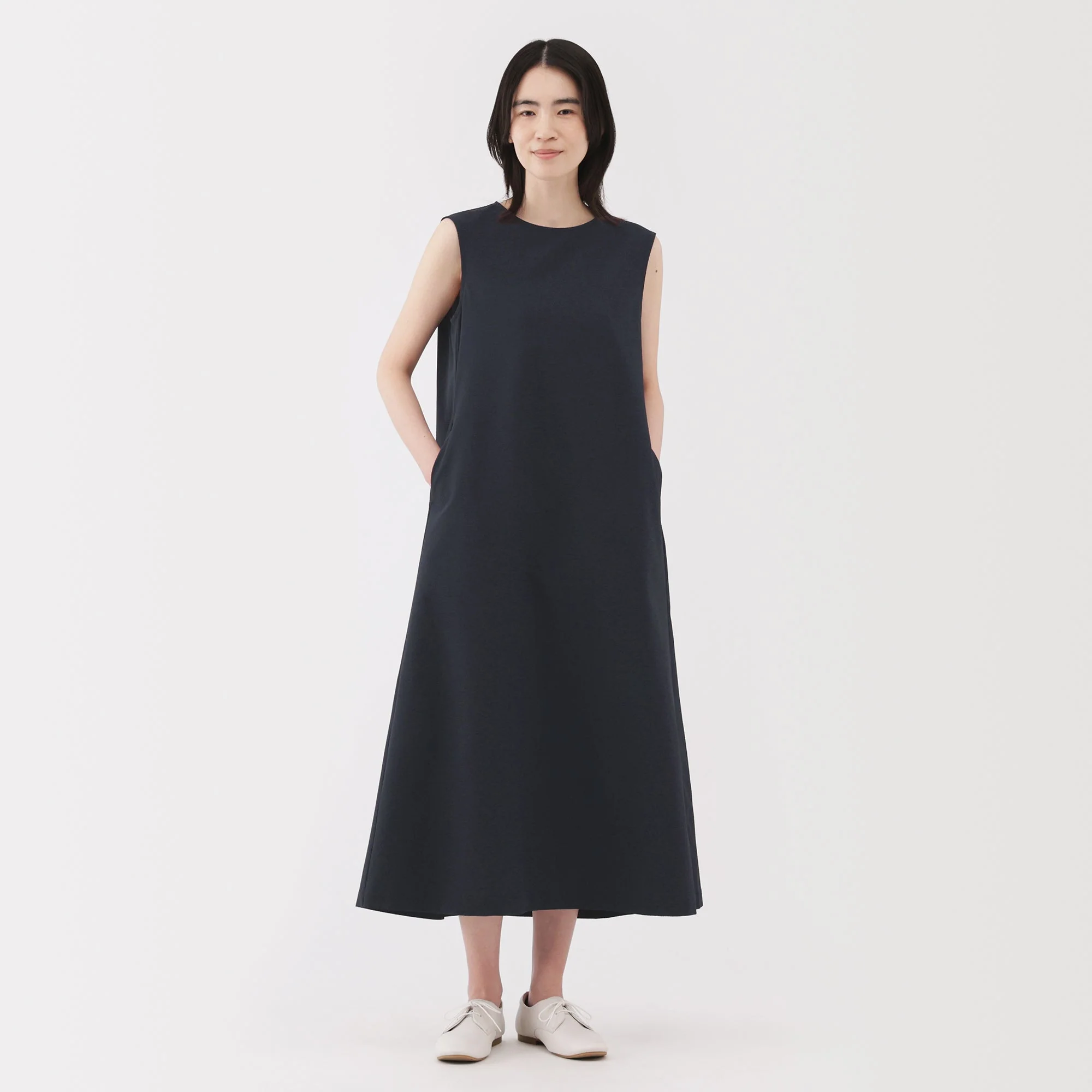 Women's Breathable Seersucker Sleeveless Dress - Image 3