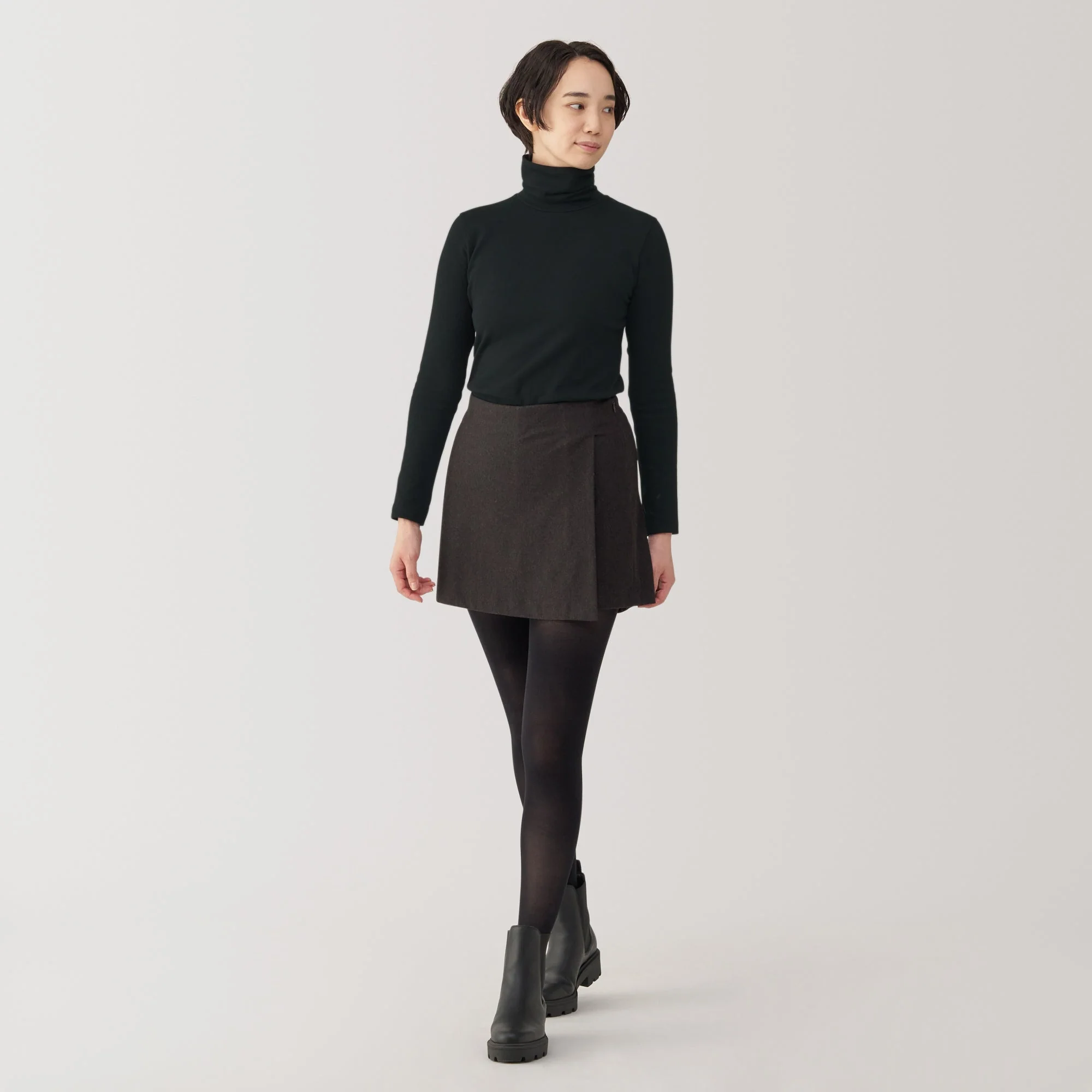 Women's Brushed Ribbed Turtleneck T-Shirt - Image 3