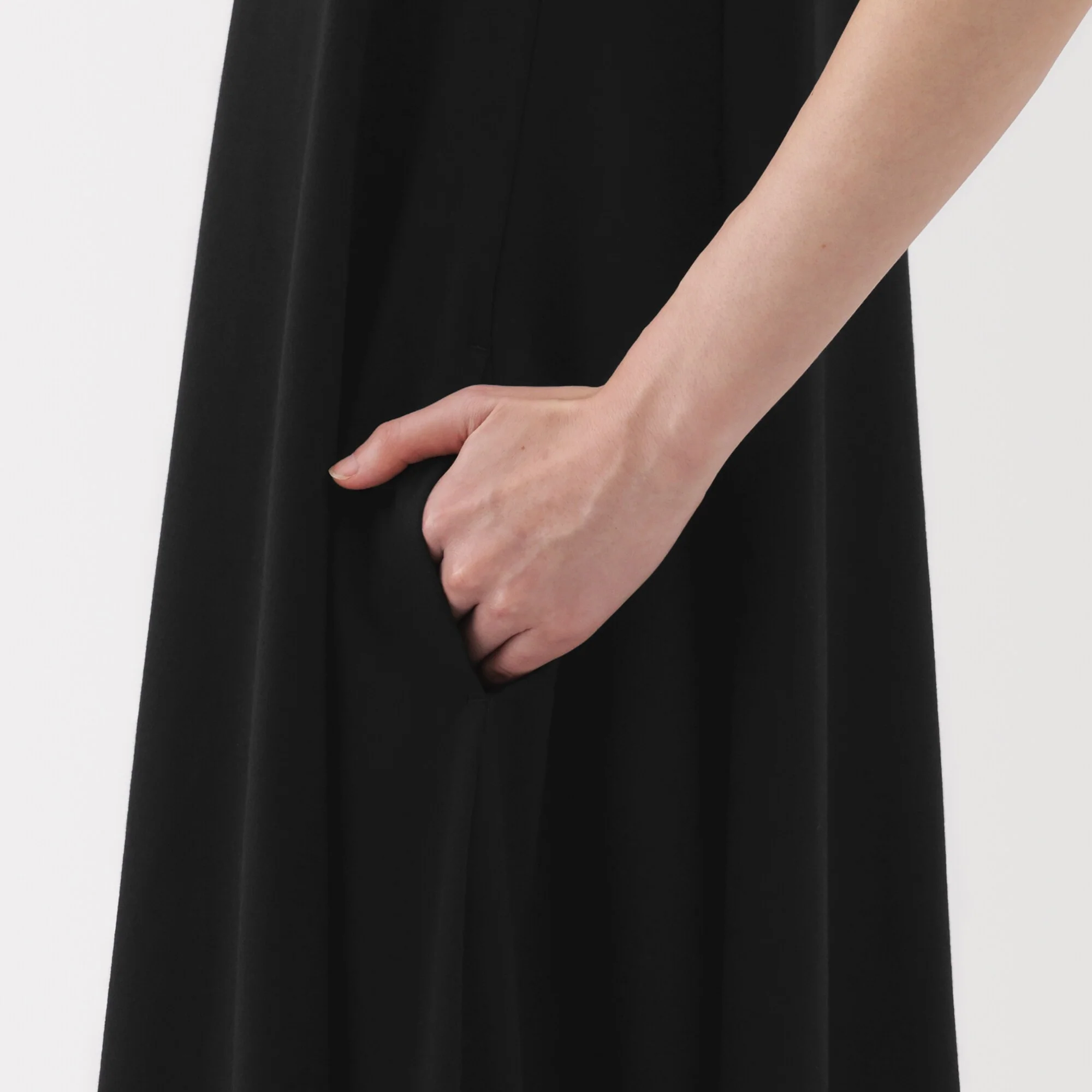 Women's Cool Touch Sleeveless Dress - Image 18
