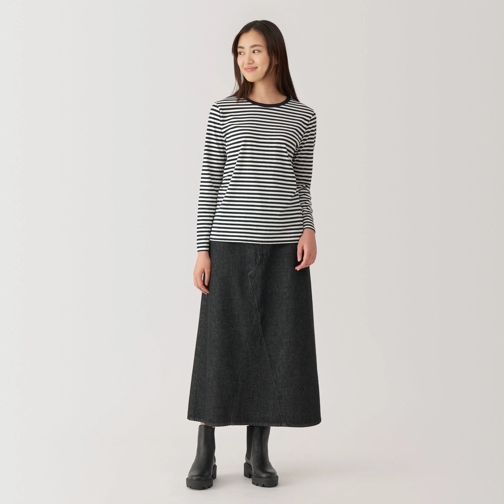 Women's Jersey Crew Neck Long Sleeve Striped T-Shirt - Image 20