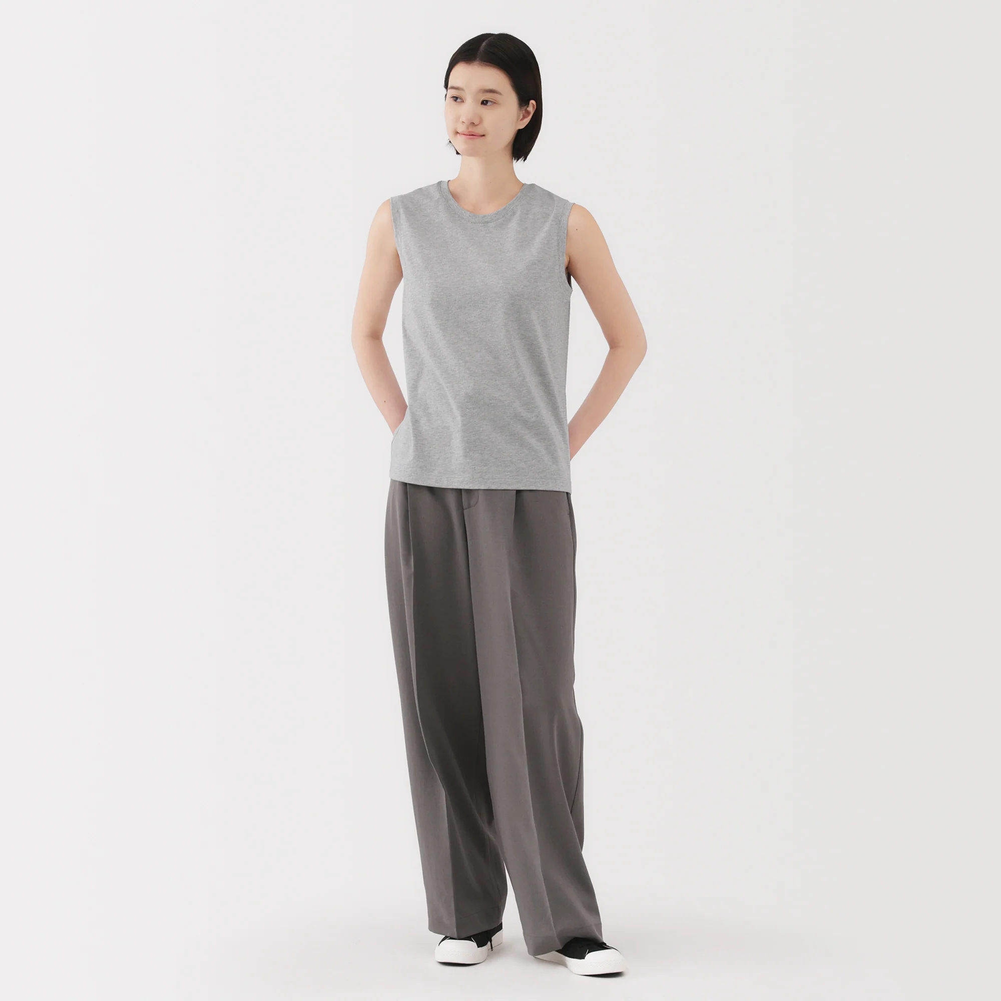 Women's Jersey Sleeveless T-Shirt - Image 4