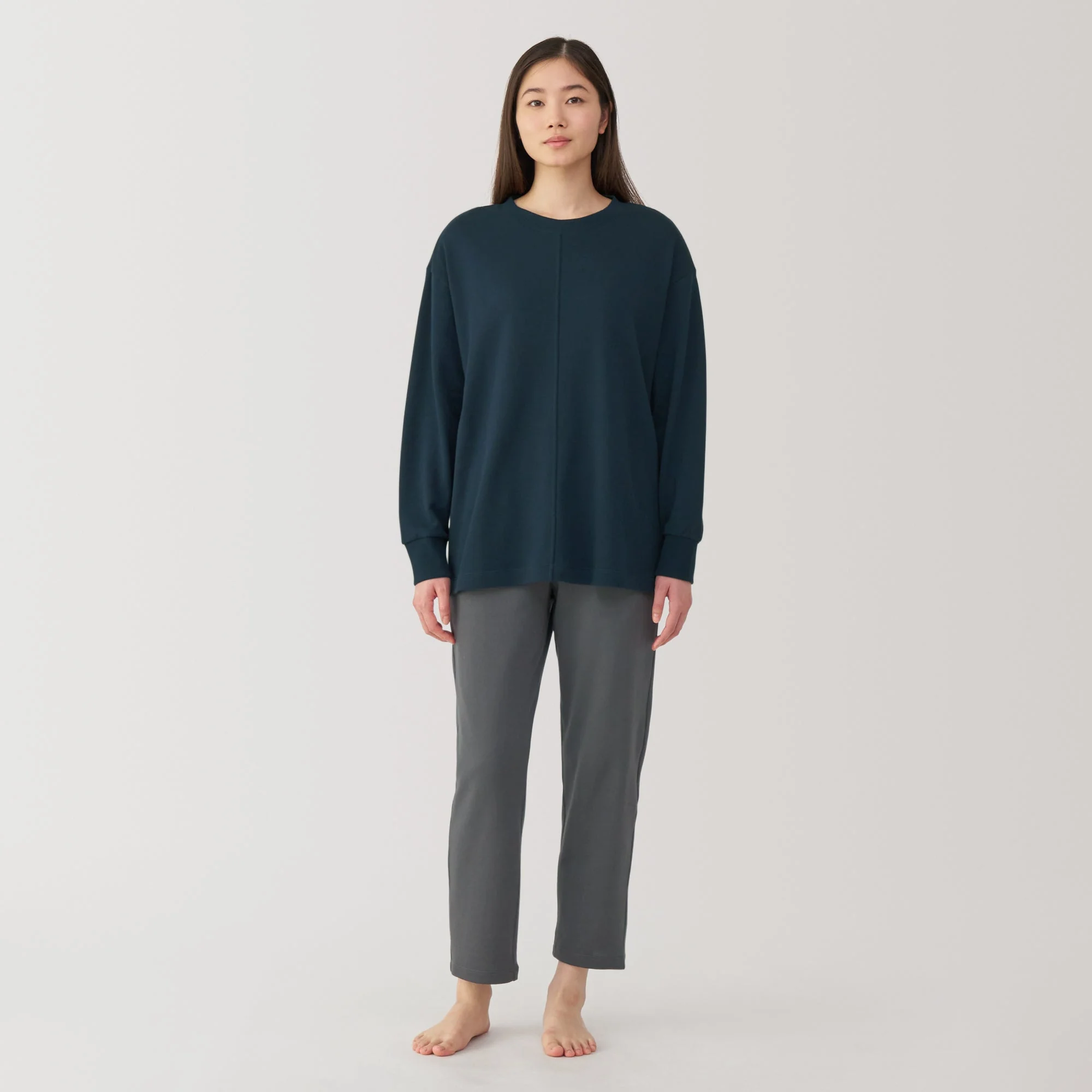 Loose-Twist Sweatshirt Loungewear Set - Image 13