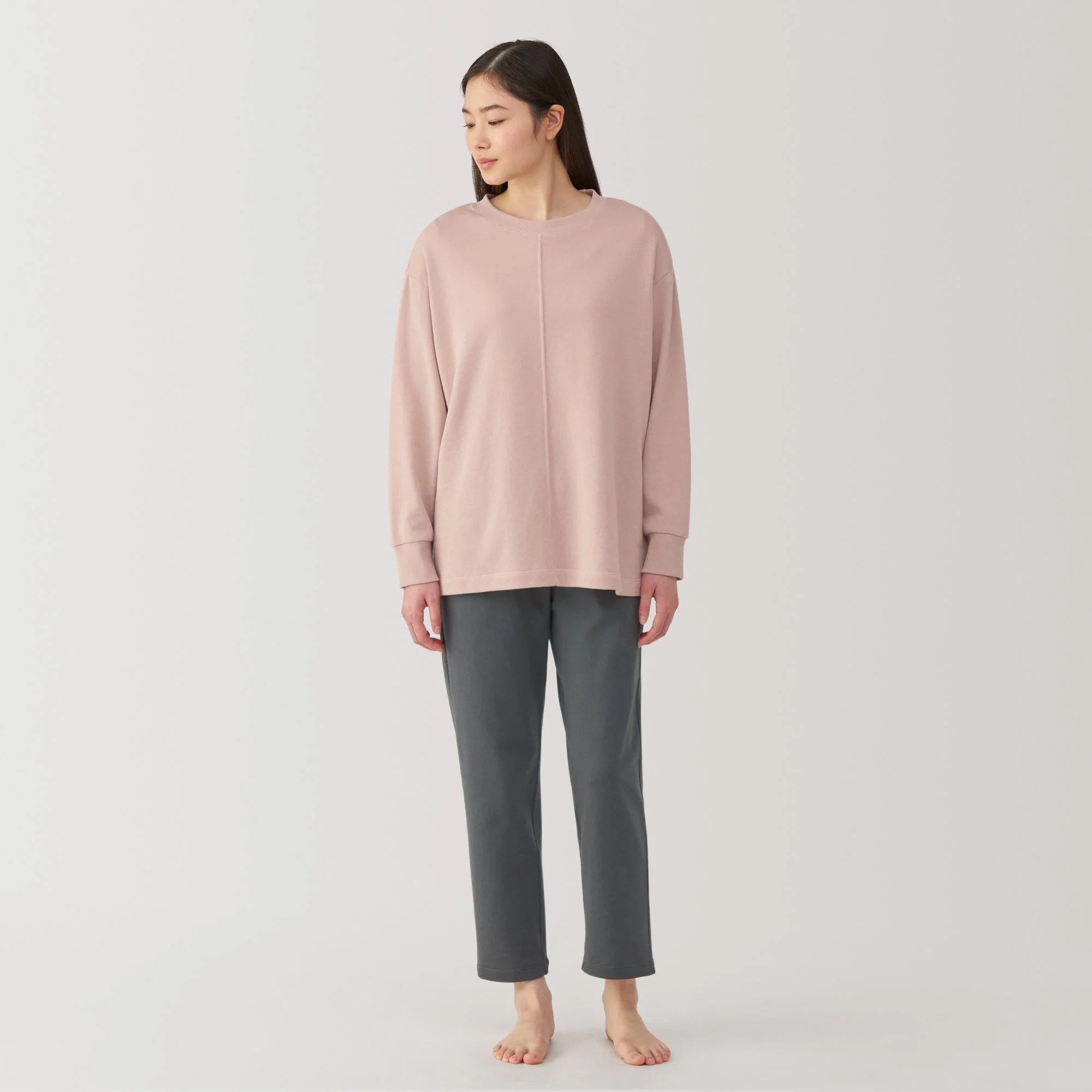 Loose-Twist Sweatshirt Loungewear Set - Image 23