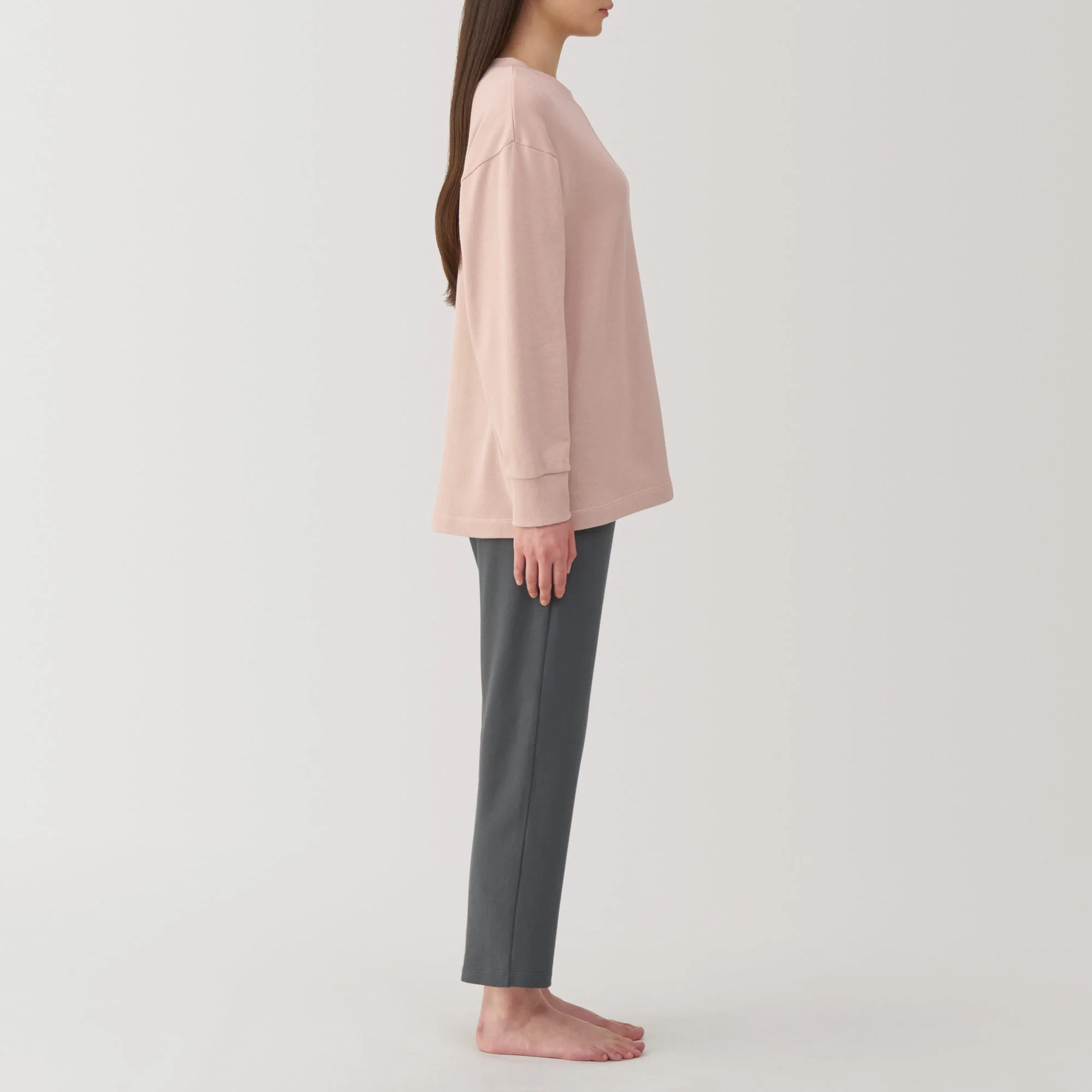 Loose-Twist Sweatshirt Loungewear Set - Image 25
