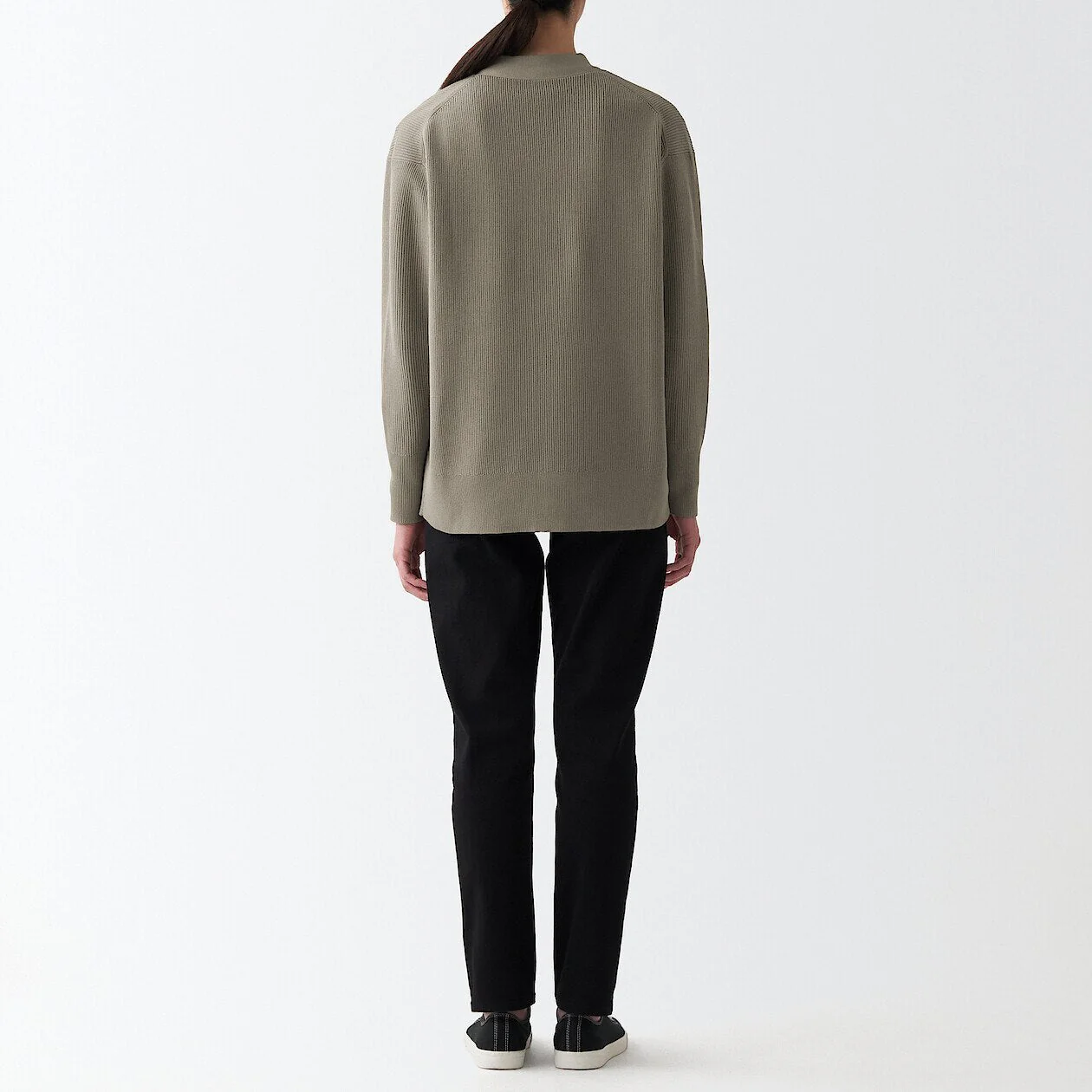Women's Shape Keep V-Neck Cardigan - Image 11