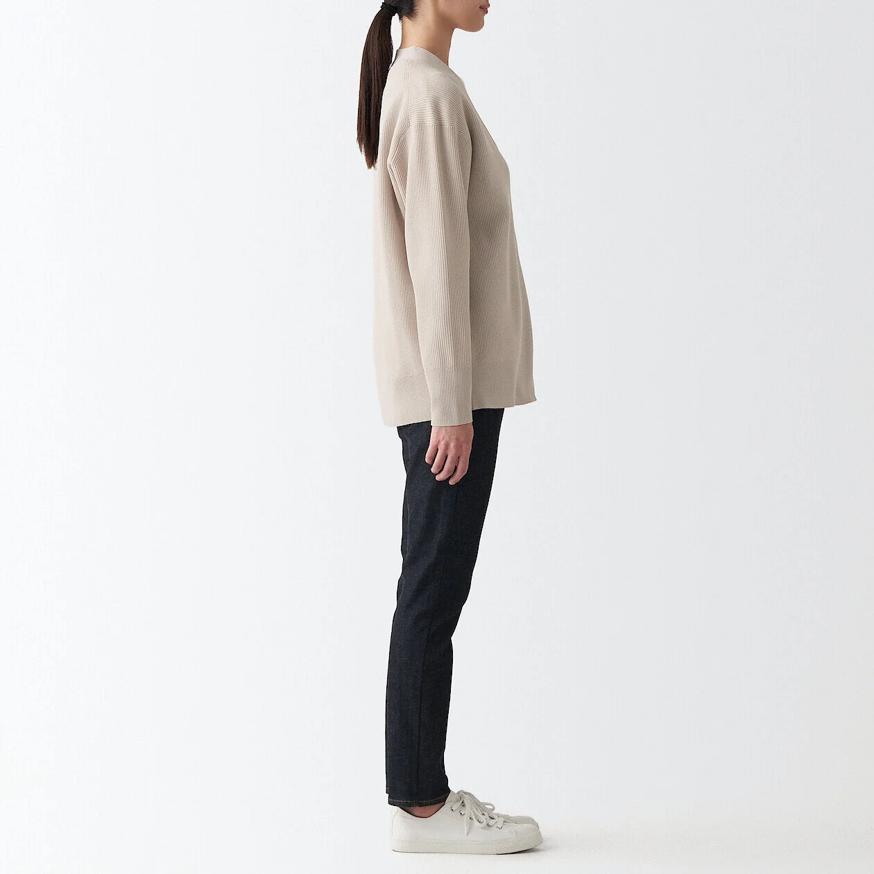 Women's Shape Keep V-Neck Cardigan - Image 3