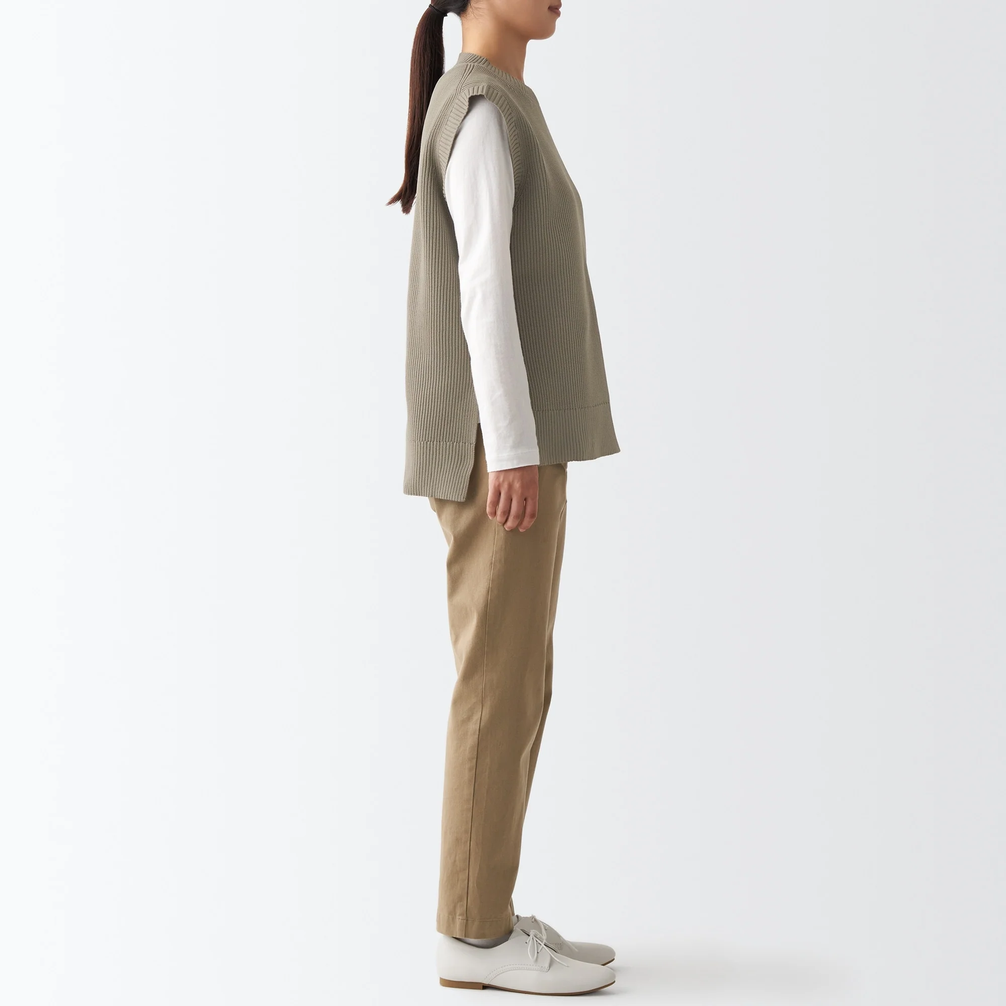 Women's Light Shape-Keeping Vest - Image 22