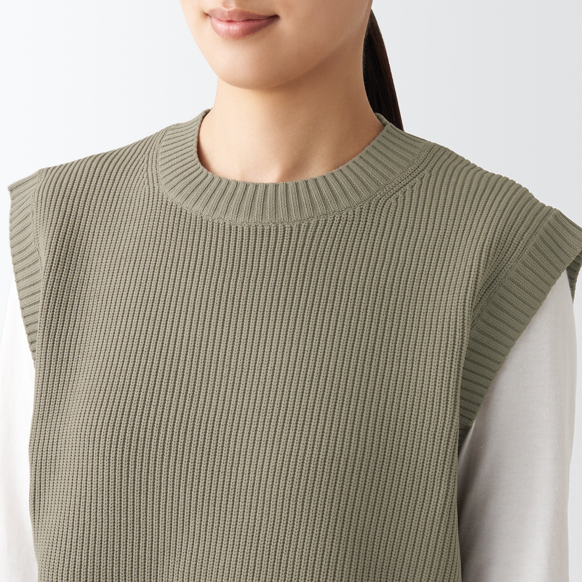 Women's Light Shape-Keeping Vest - Image 25