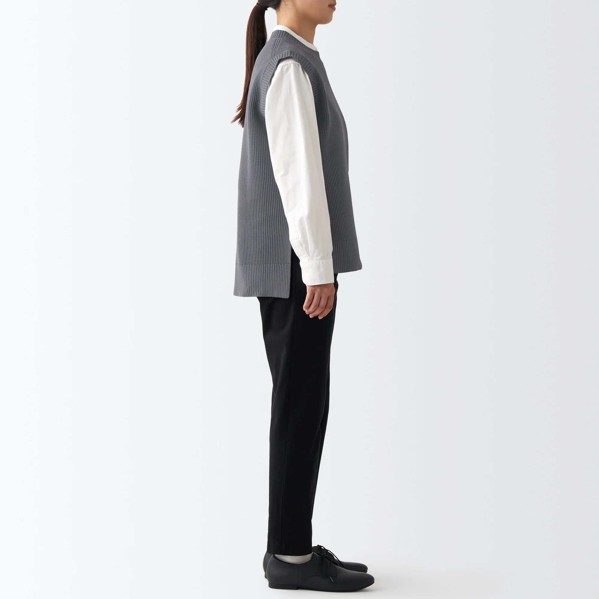 Women's Light Shape-Keeping Vest - Image 31