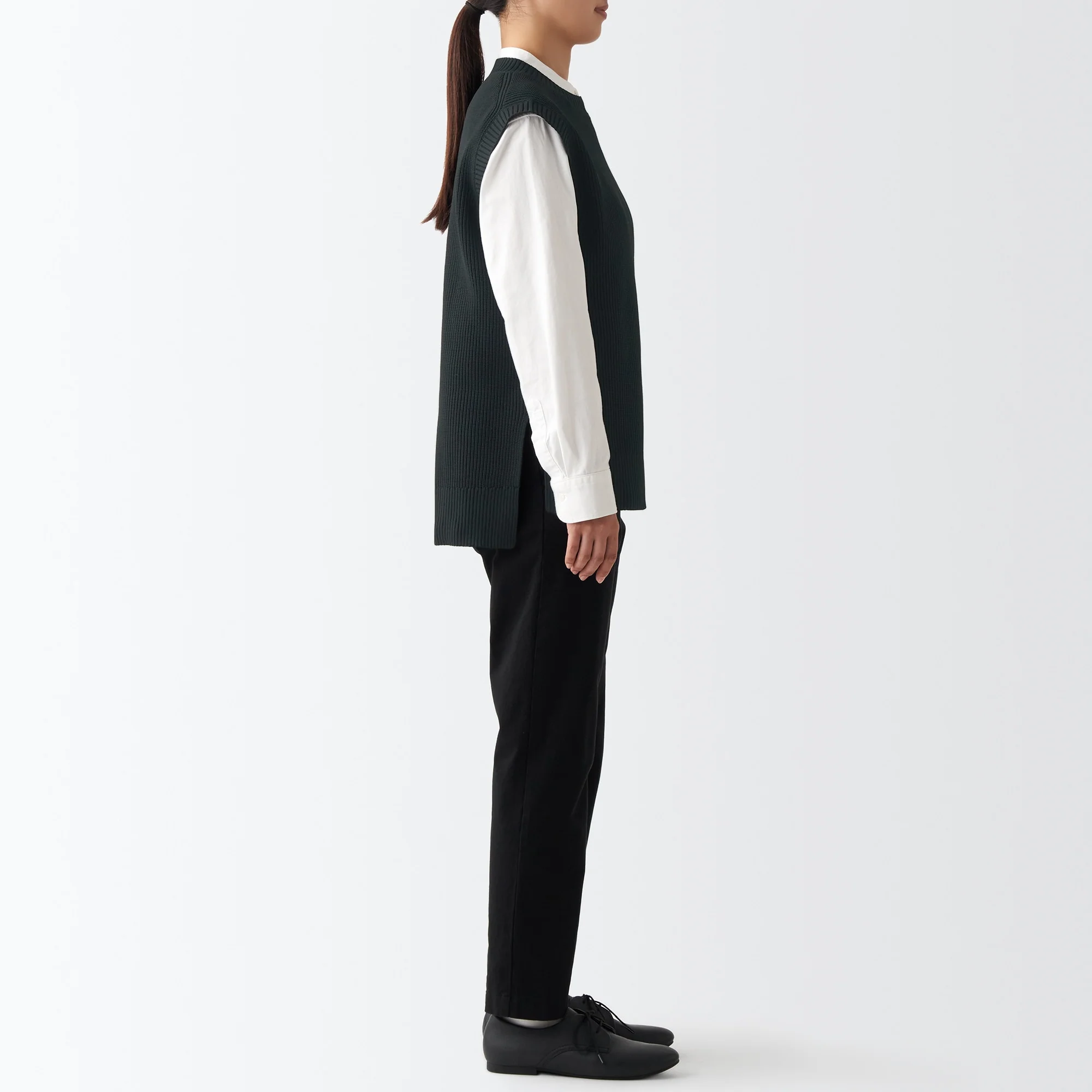 Women's Light Shape-Keeping Vest - Image 4