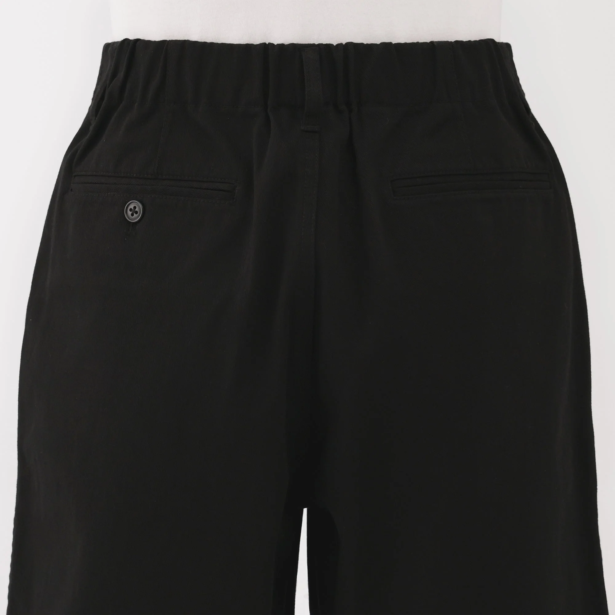 Women's Slub Yarn Chino Darted Shorts - Image 17