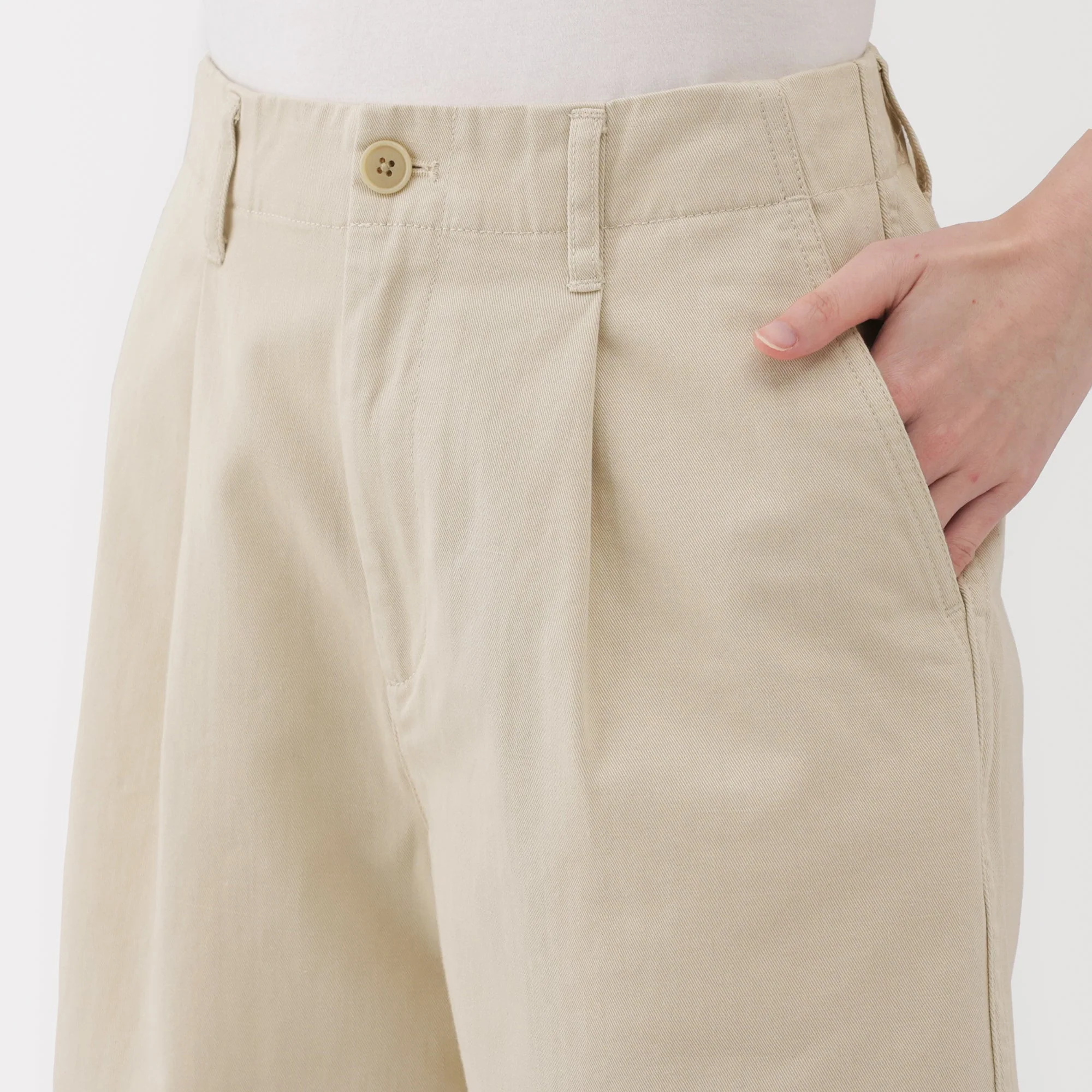 Women's Slub Yarn Chino Darted Shorts - Image 25