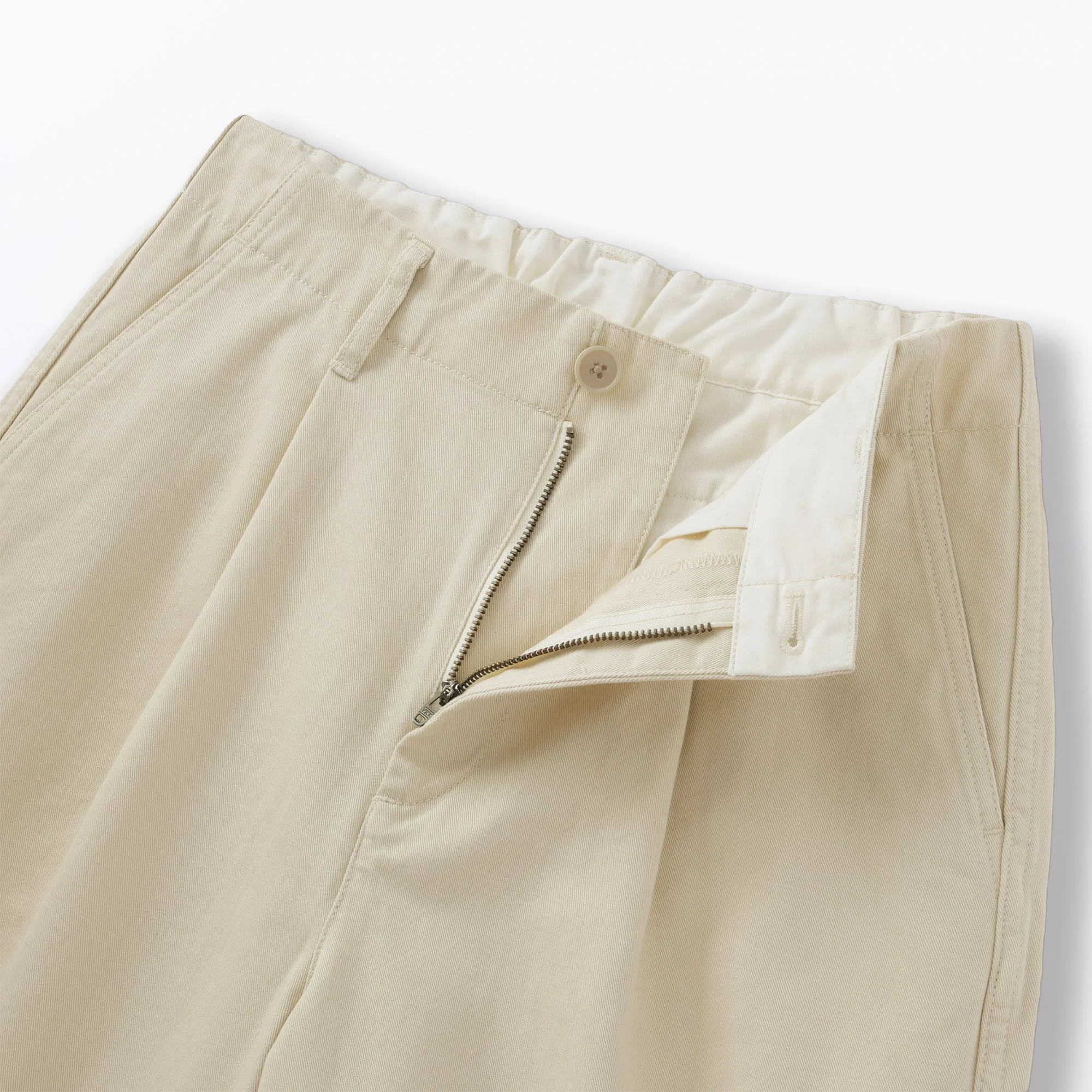 Women's Slub Yarn Chino Darted Shorts - Image 27