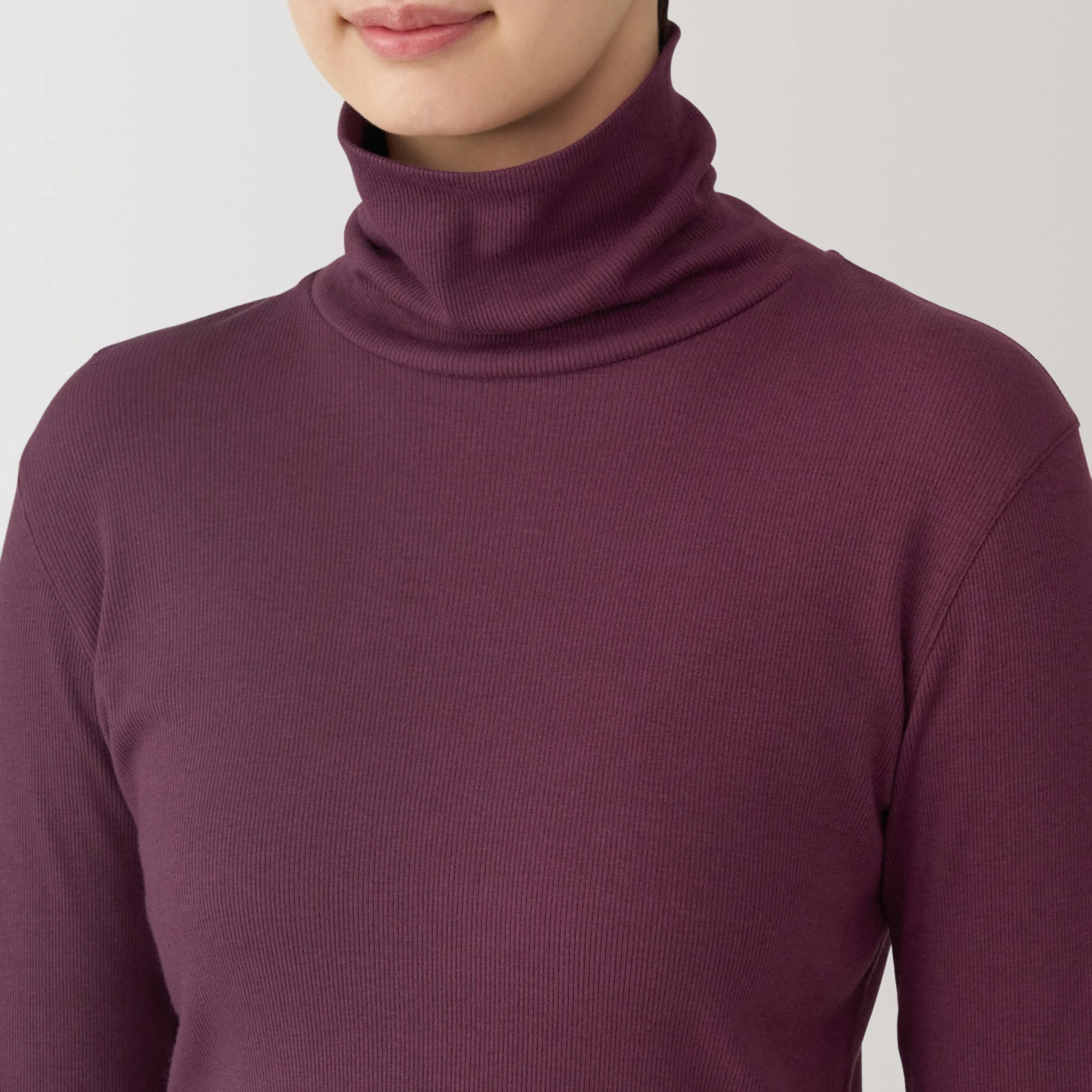 Women's Soy Fibre Blend Ribbed Turtleneck Long Sleeve T-Shirt - Image 7