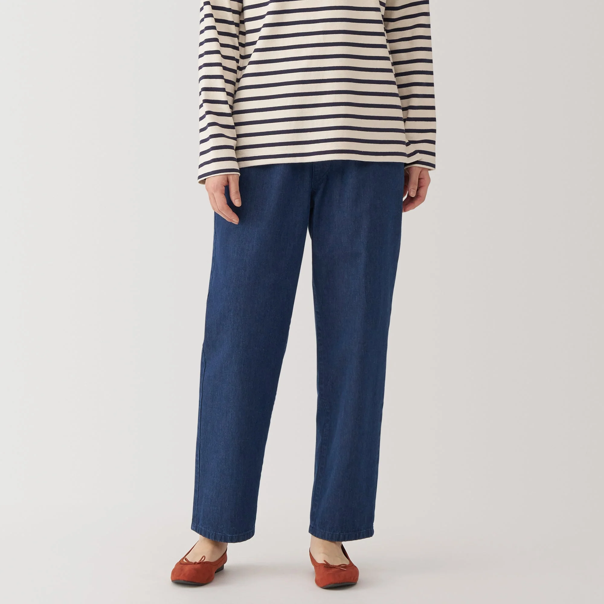 Women's Washed Denim Easy Tapered Pants - Image 3