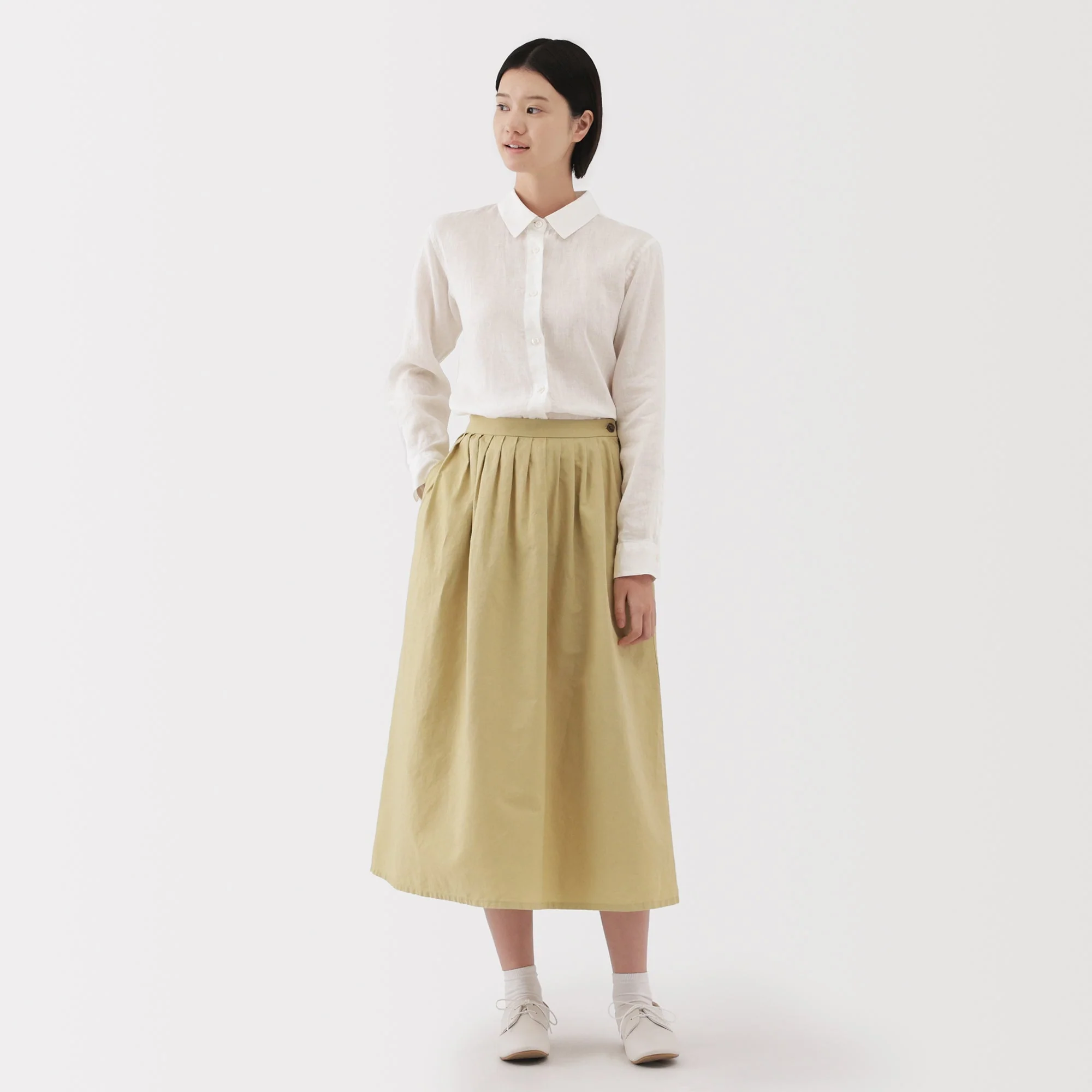 Women's Washed Linen Shirt - Image 4