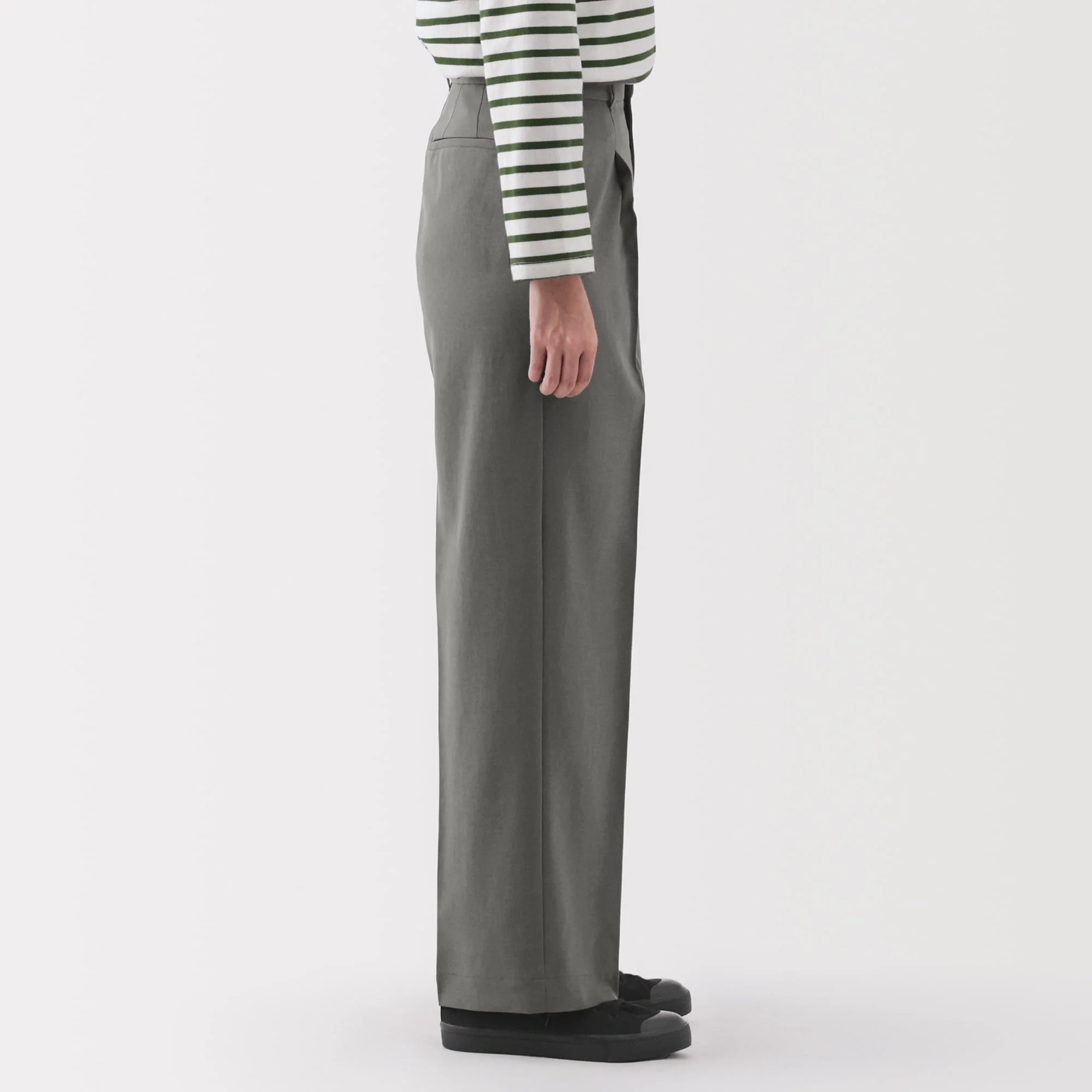 Women's Water Repellent Pleated Straight Pants - Image 5