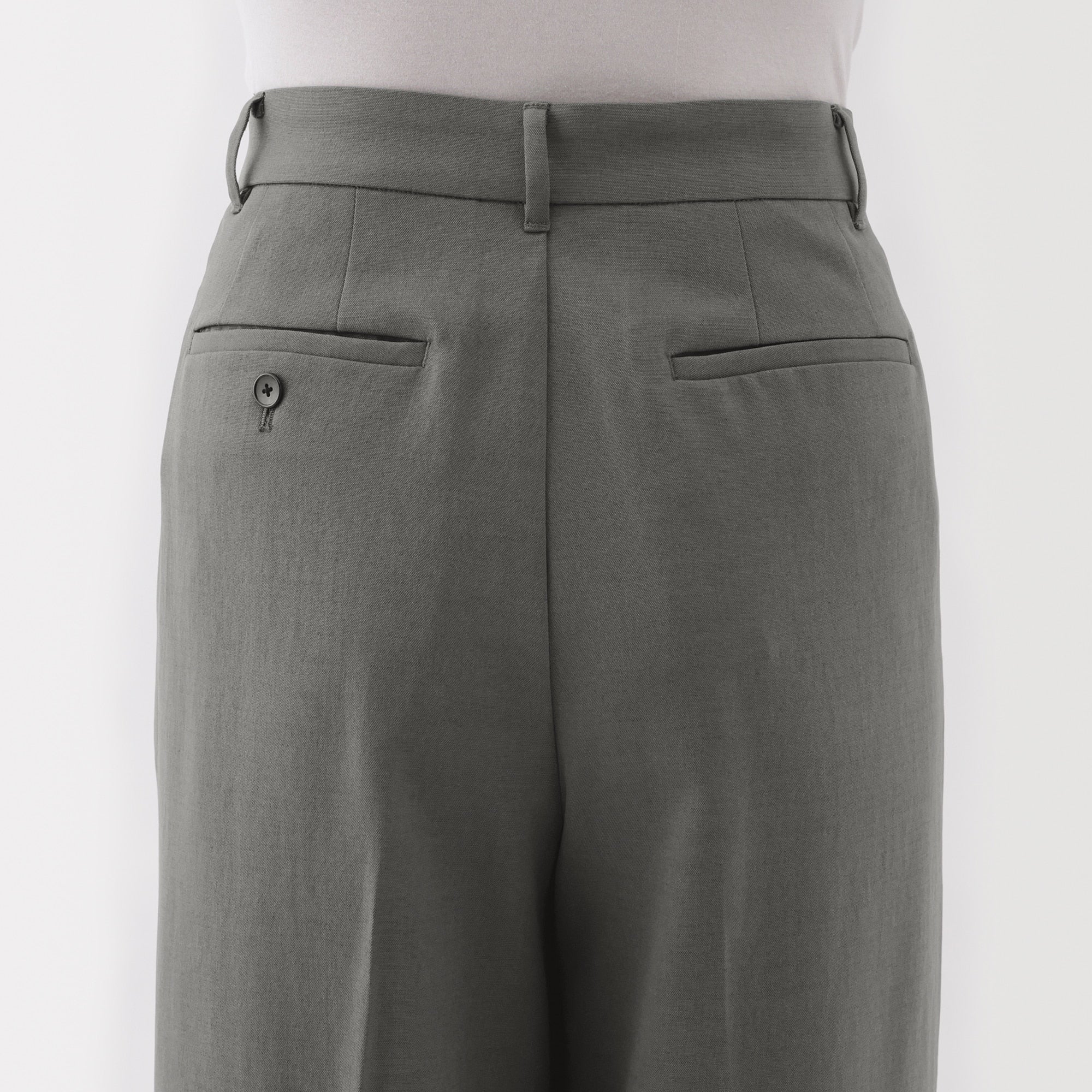 Women's Water Repellent Pleated Straight Pants - Image 8