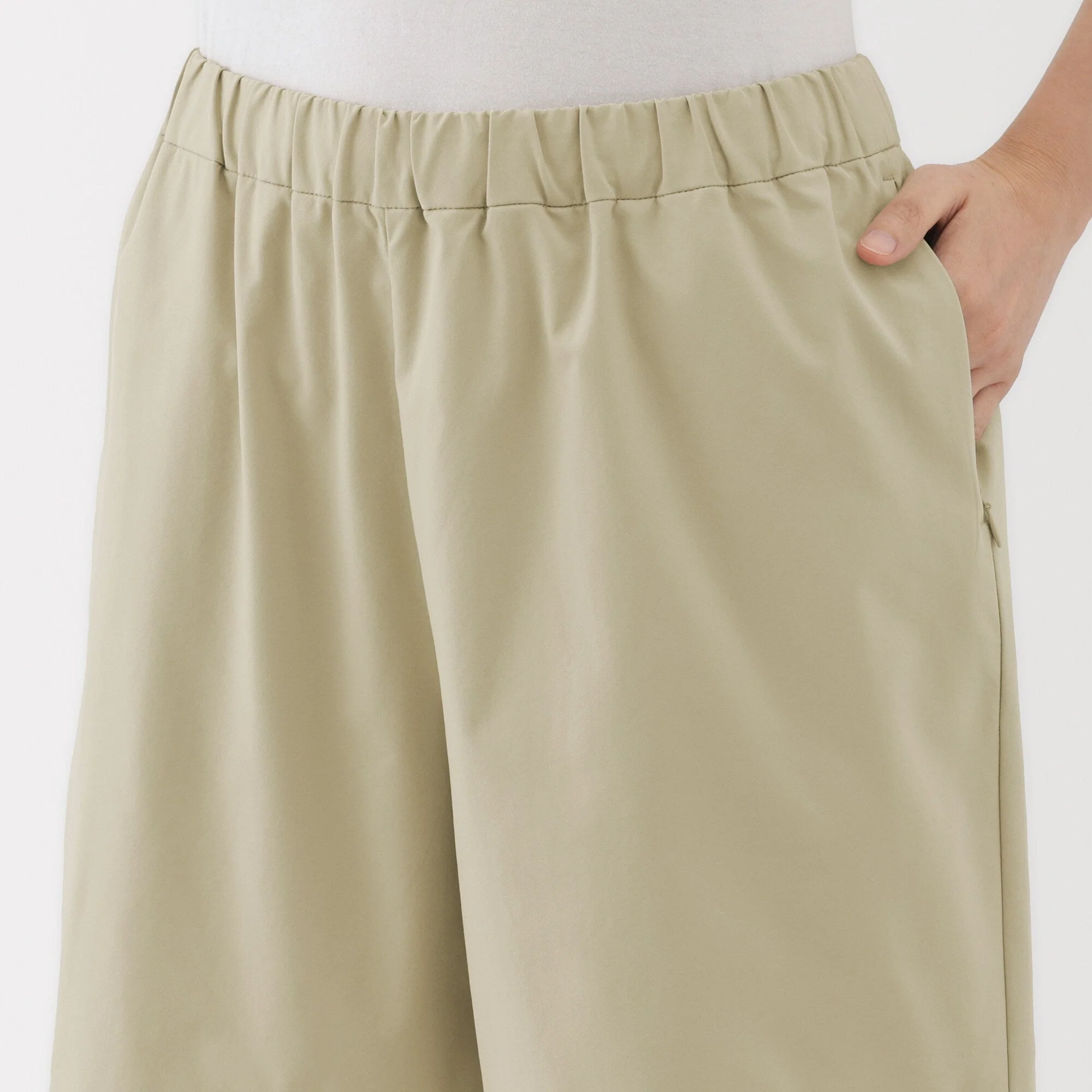 Women's Water Repellent Stretch Shorts - Image 18