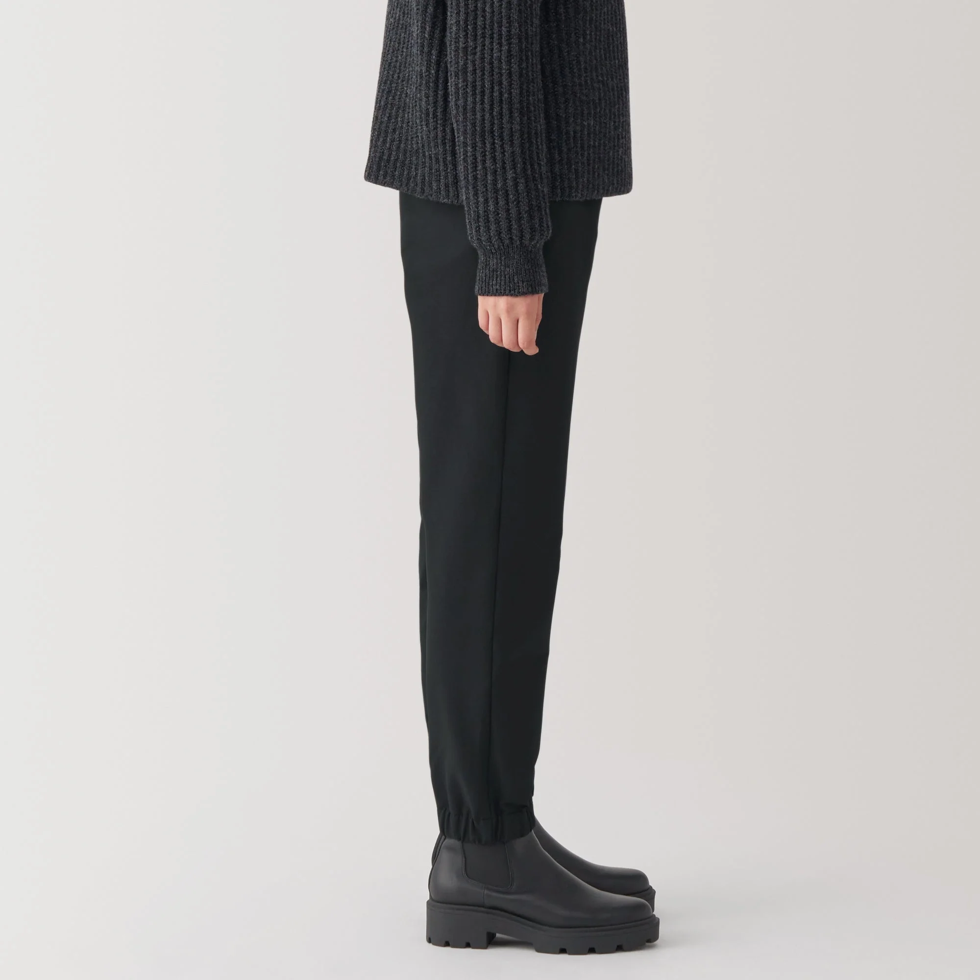 Women's Wind Repellent Stretch Easy Tapered Pants - Image 16