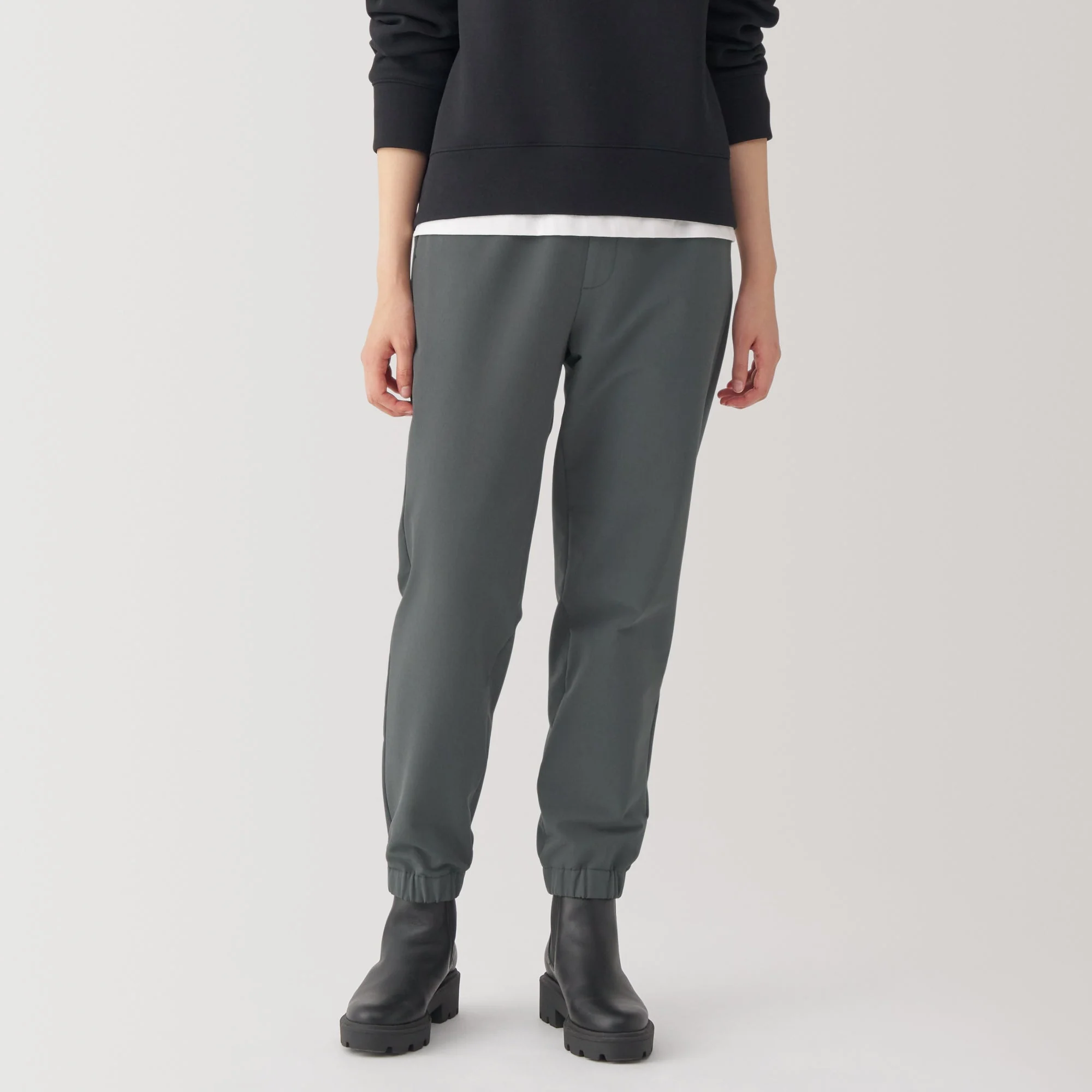 Women's Wind Repellent Stretch Easy Tapered Pants - Image 3