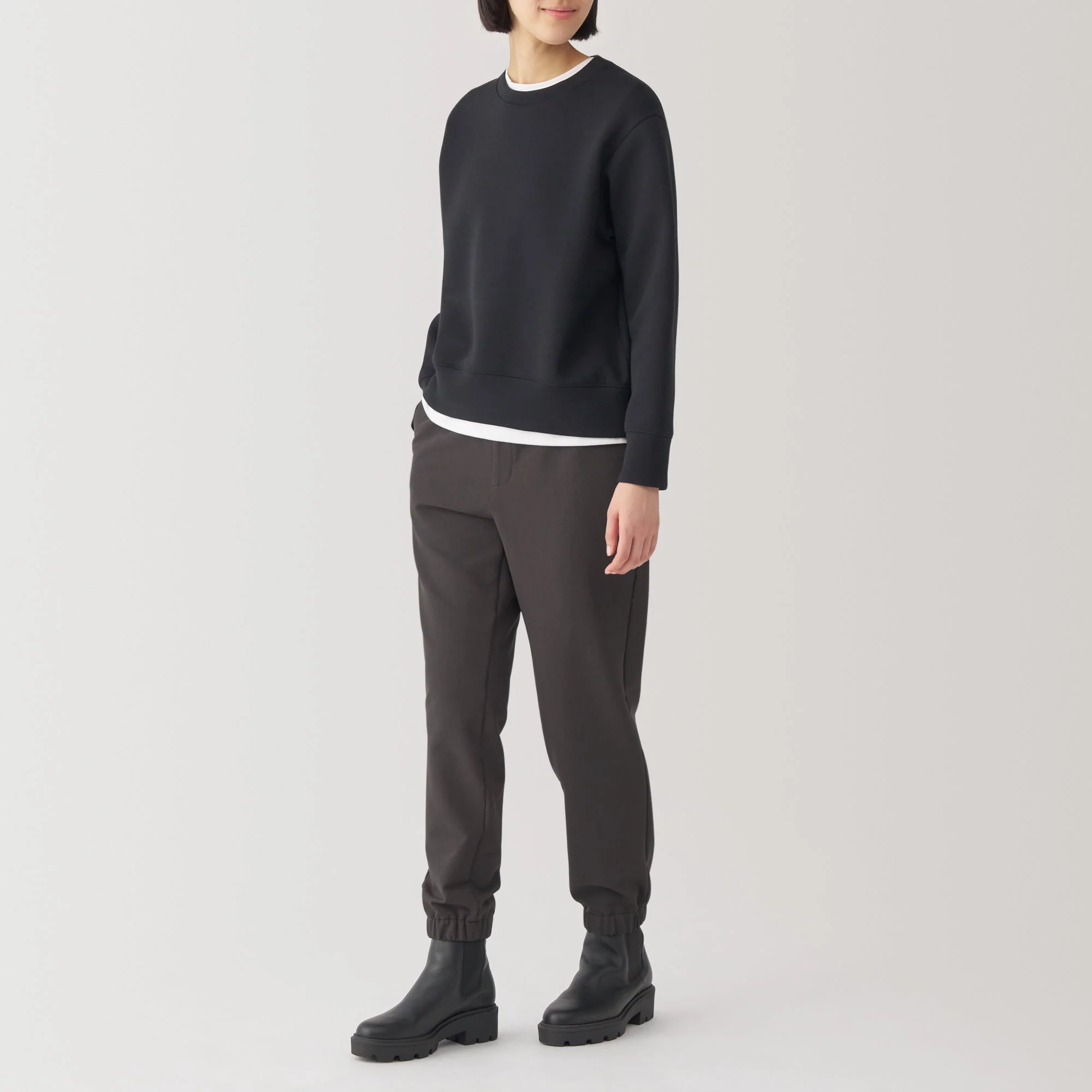Women's Wind Repellent Stretch Easy Tapered Pants - Image 37