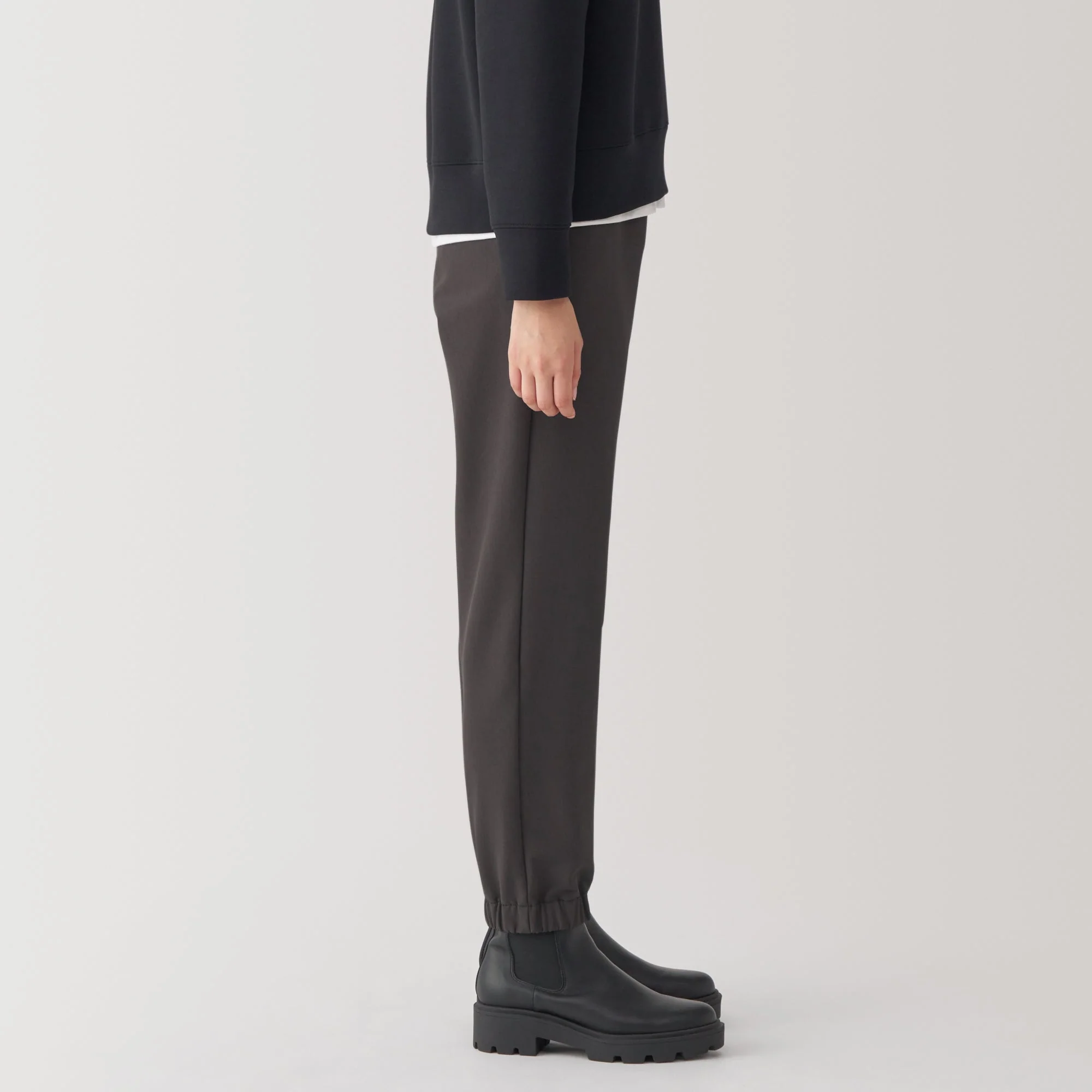 Women's Wind Repellent Stretch Easy Tapered Pants - Image 38