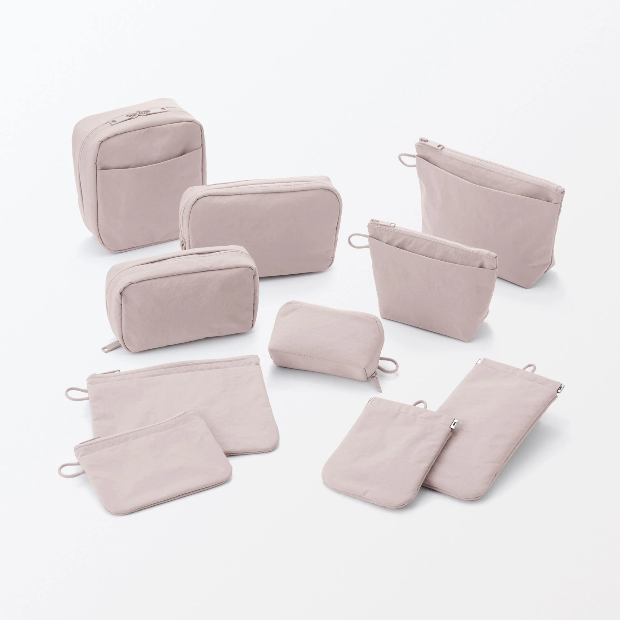 Wrinkled Nylon Self-Closing Flat Pouch - Medium - Image 12