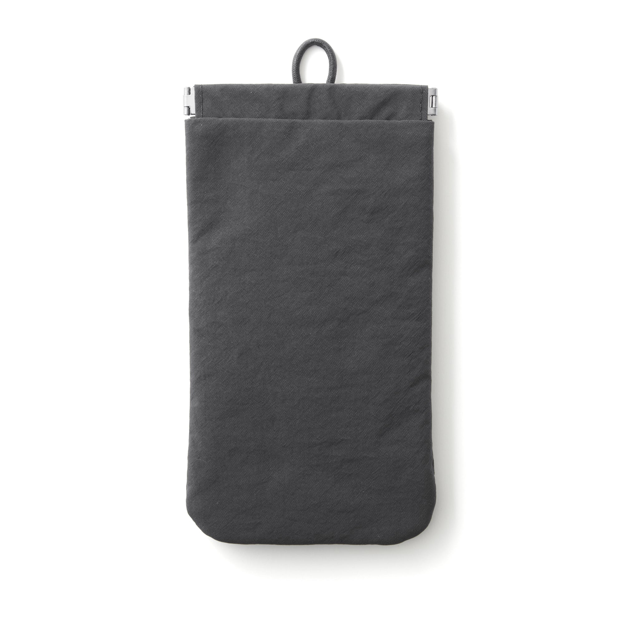 Wrinkled Nylon Self-Closing Flat Pouch - Medium - Image 13