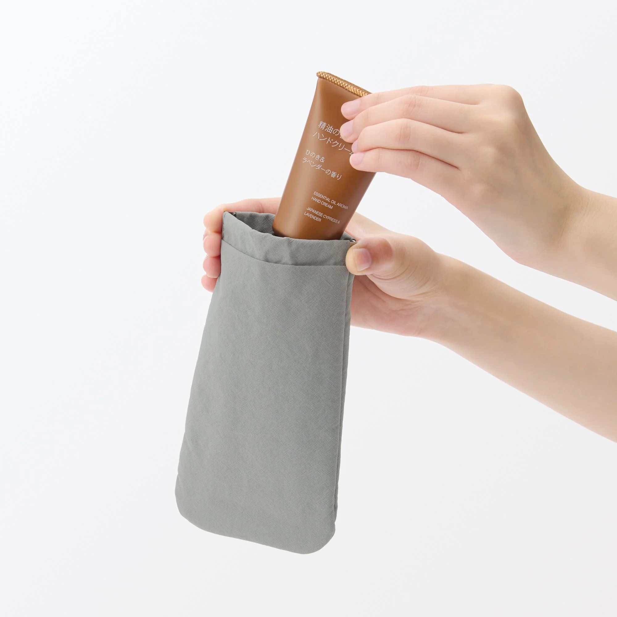 Wrinkled Nylon Self-Closing Flat Pouch - Medium - Image 2