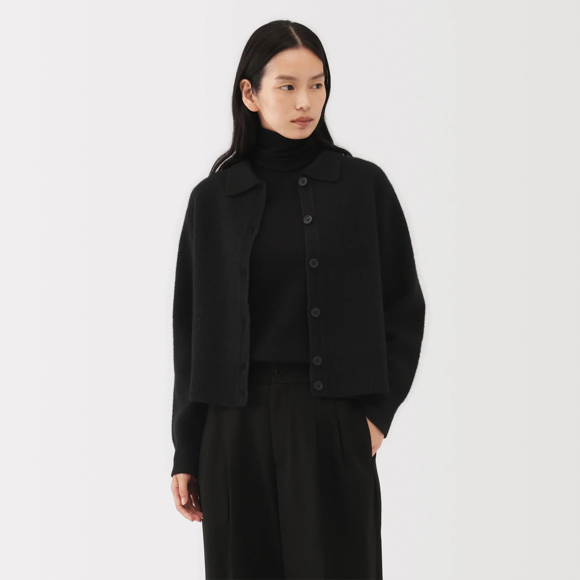 Labo Yak Wool Collared Cardigan - Image 11